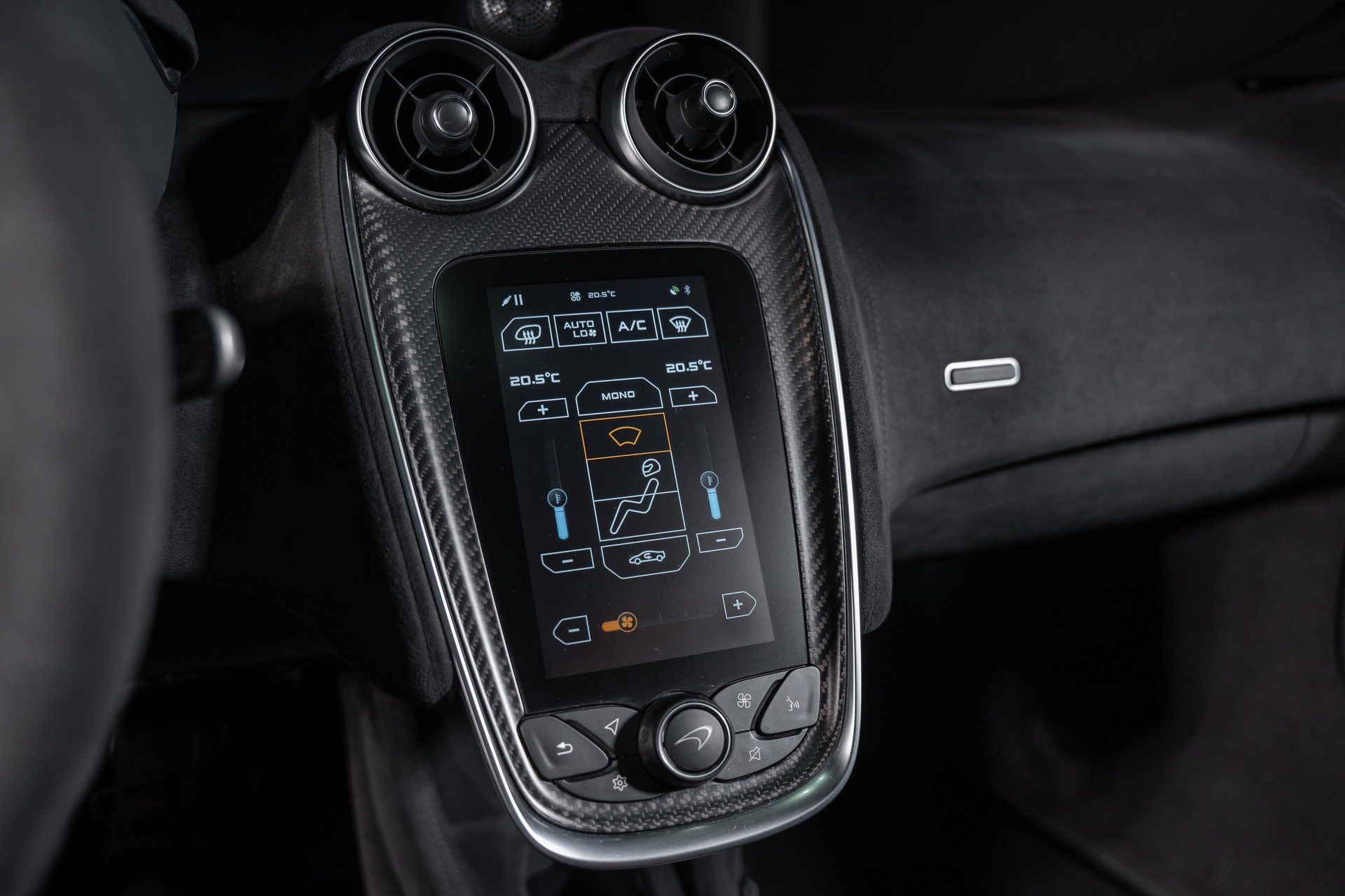 McLAREN 600LT Spider 3.8 V8 SSG-image-26