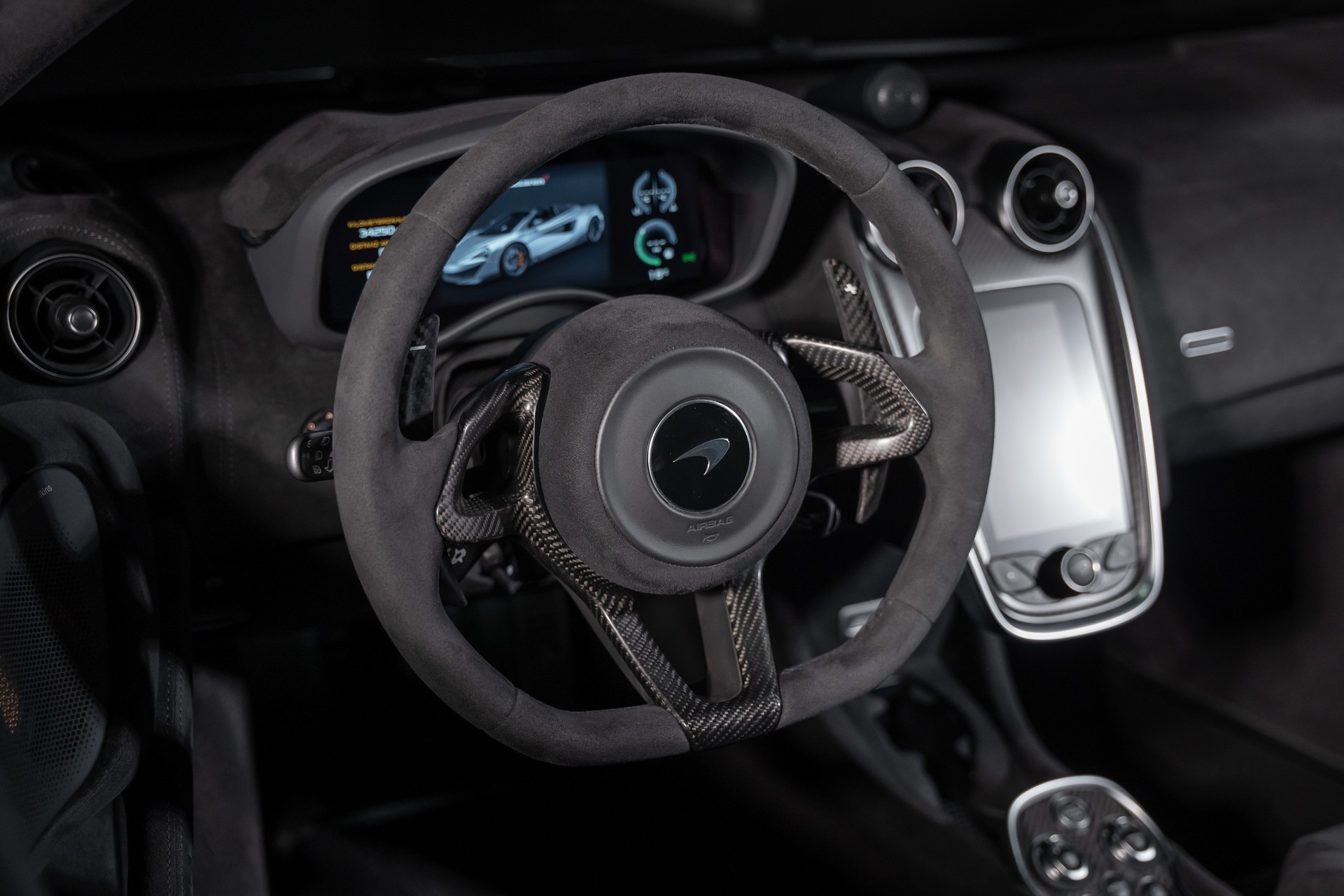 McLAREN 600LT Spider 3.8 V8 SSG-image-18
