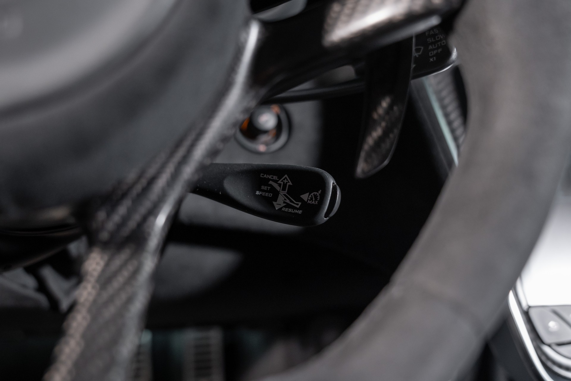 McLAREN 600LT Spider 3.8 V8 SSG-image-19