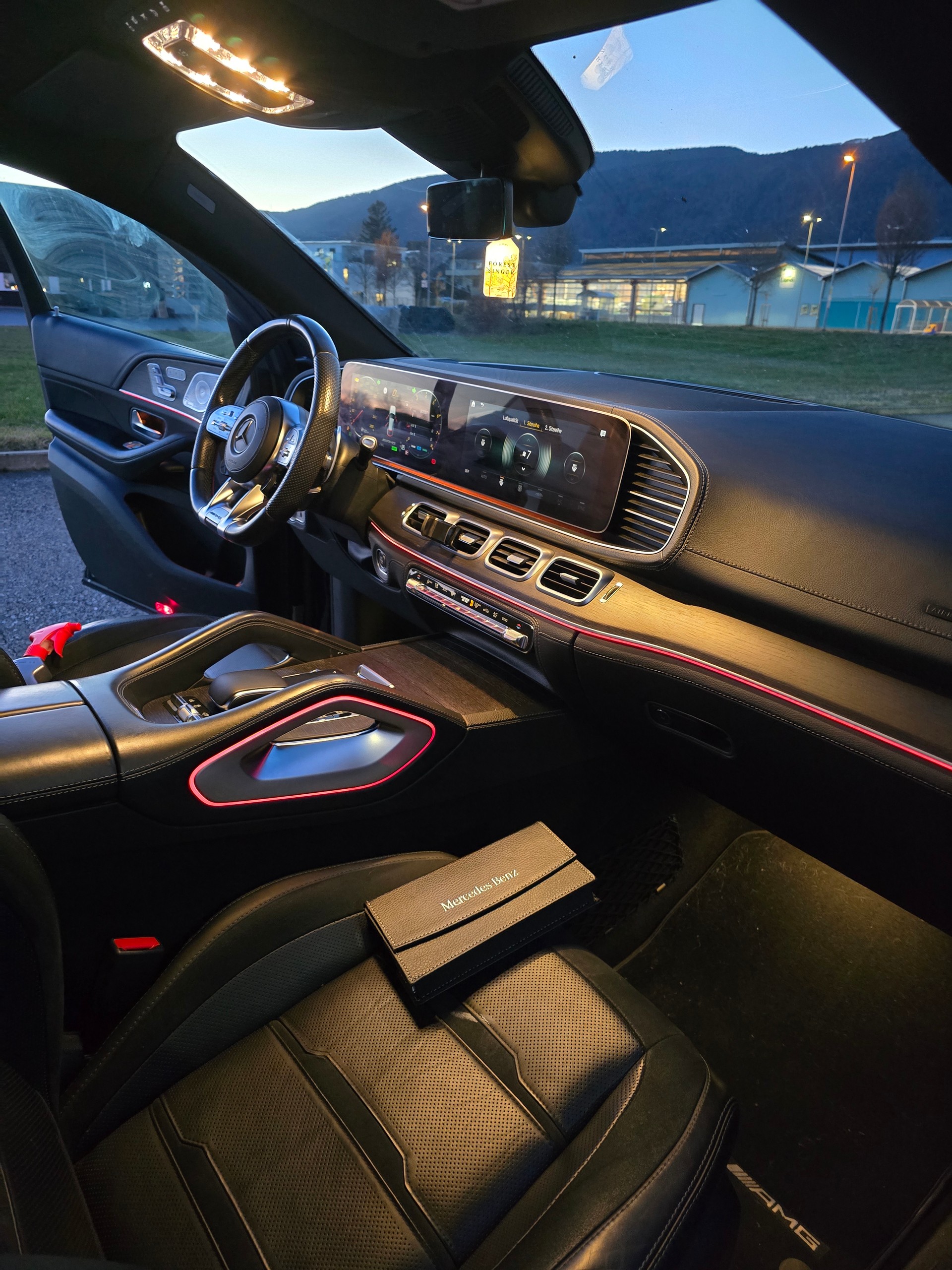 MERCEDES-BENZ GLE Coupé 53 AMG 4Matic+ Speedshift-image-12