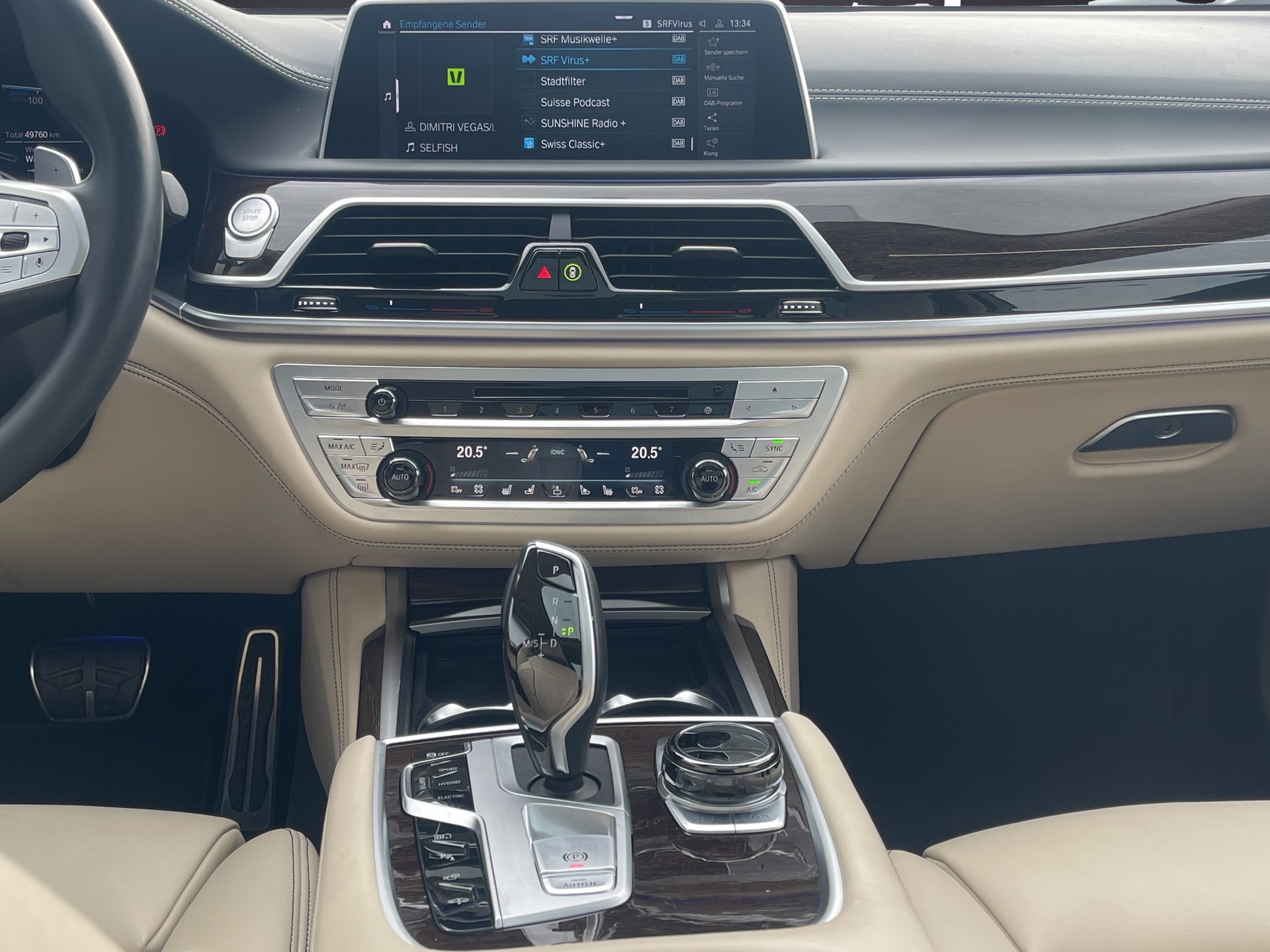 BMW 745Le xDrive M Sport Steptronic-image-14