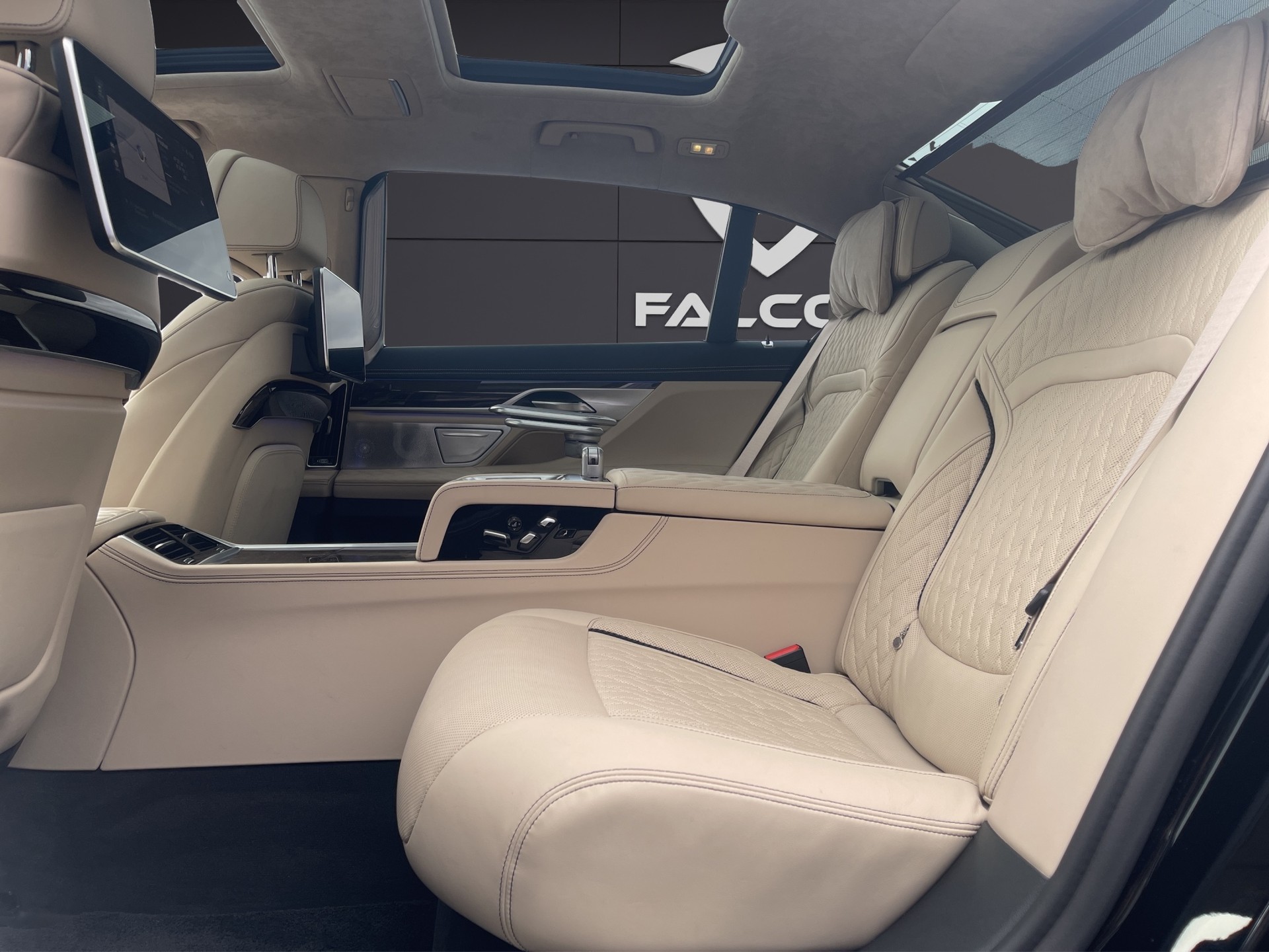 BMW 745Le xDrive M Sport Steptronic-image-20