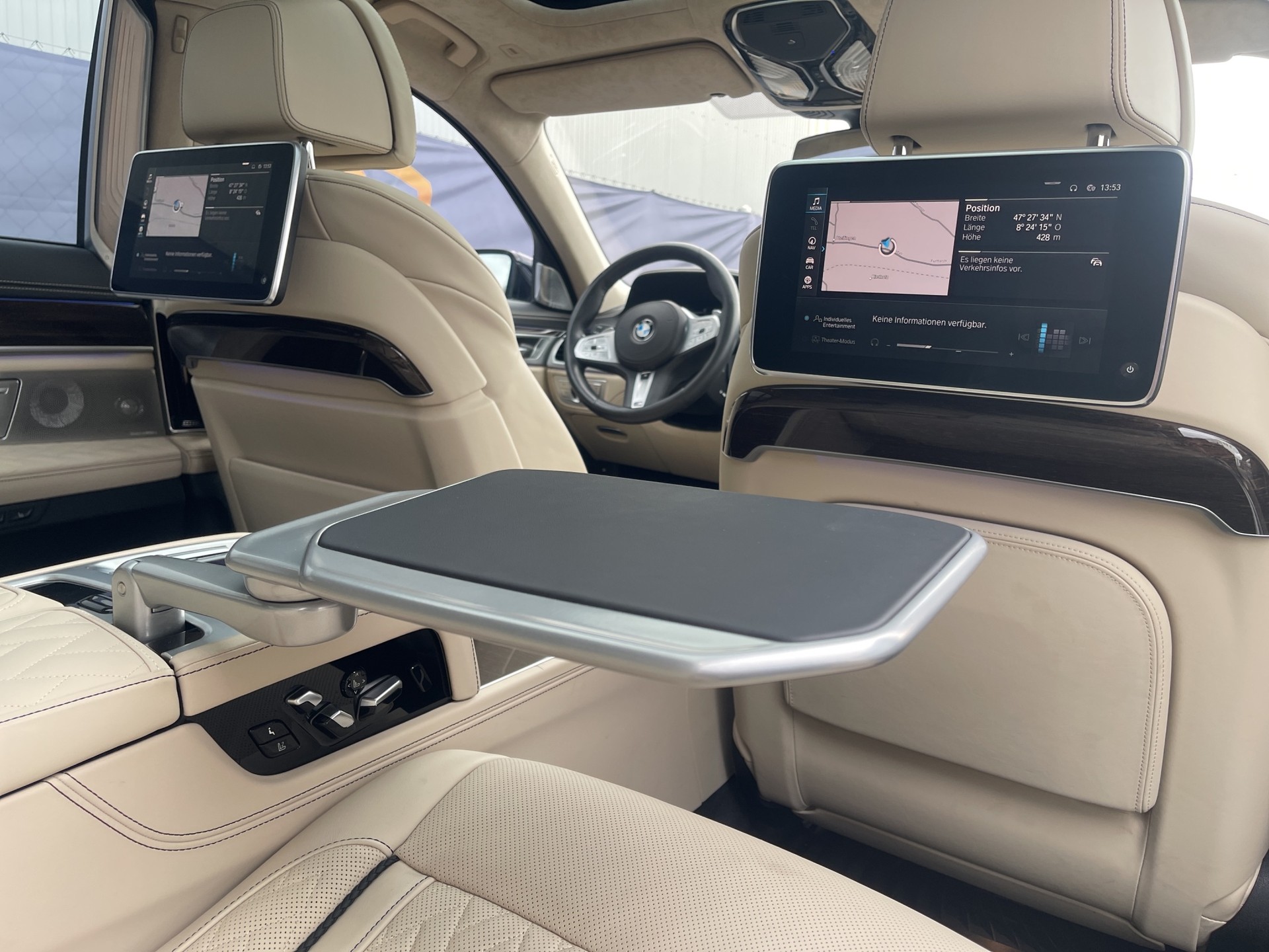 BMW 745Le xDrive M Sport Steptronic-image-25