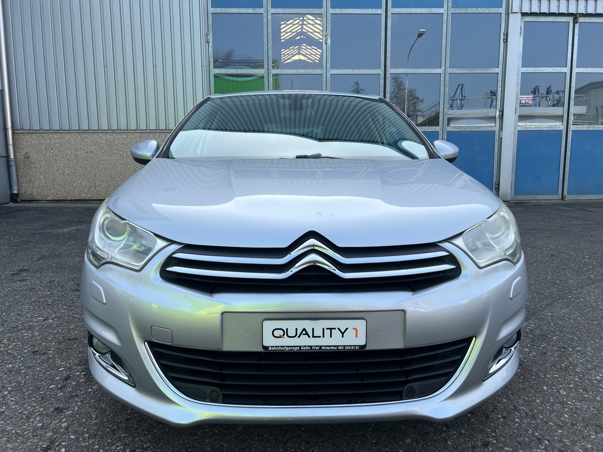 CITROEN C4 Berline 1.6 e-HDi Swiss Style EGS6-showroom-element-1