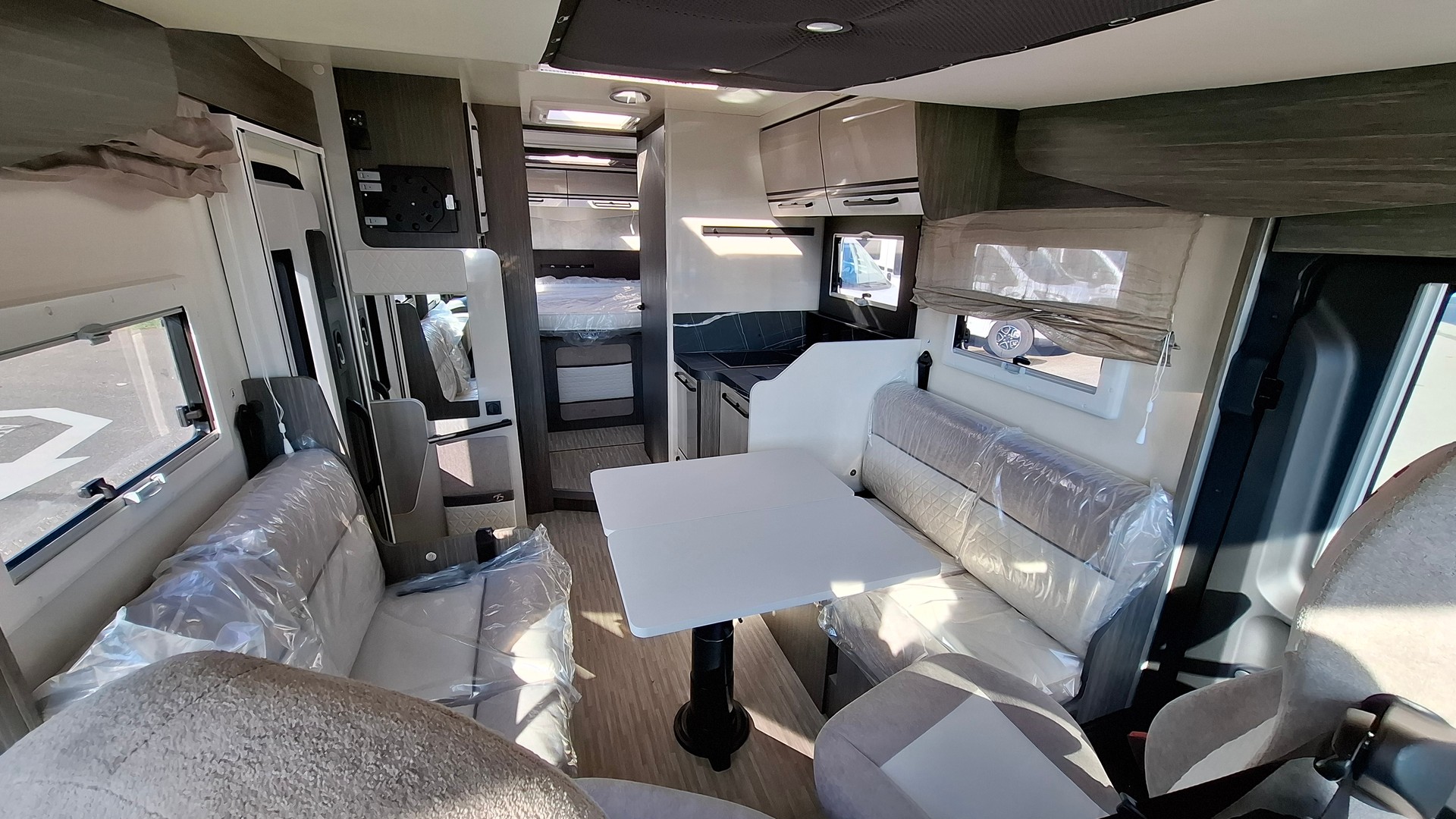 MCLOUIS Nevis 881 25 Edition-image-4