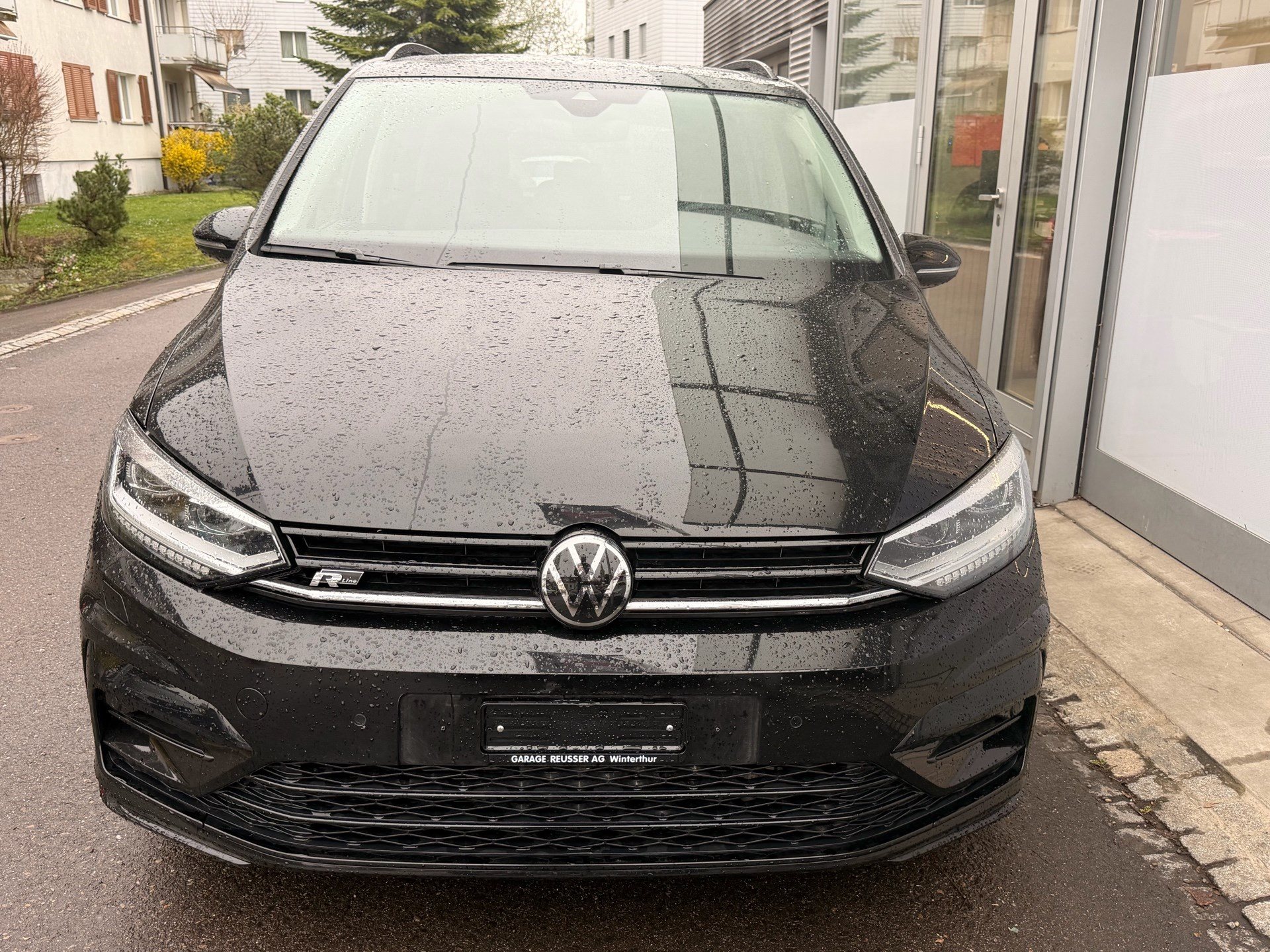 VW Touran 2.0 TDI Highline R-line *** BLACK STYLE MIT TOPAUSSTATTUNG ***-showroom-element-1