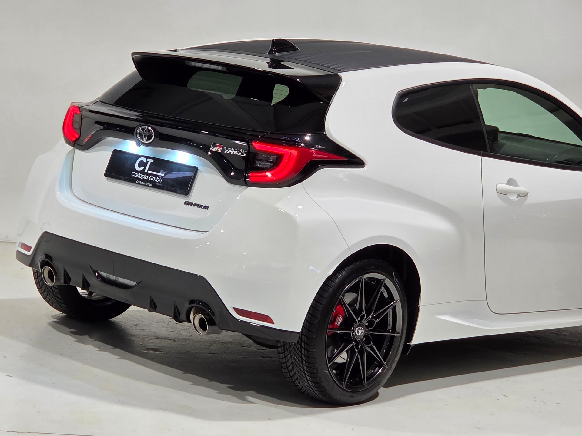 TOYOTA Yaris 1.6 GR Sport Circuit Paket-image-24