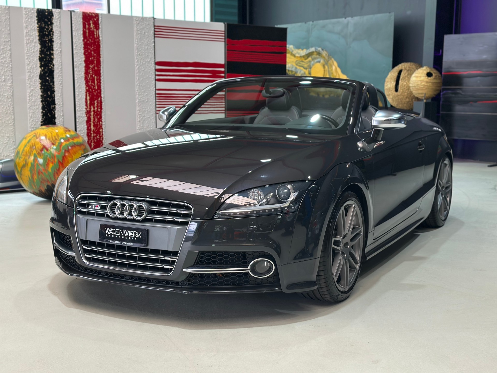 AUDI TTS Roadster 2.0 TFSI quattro-showroom-element-3