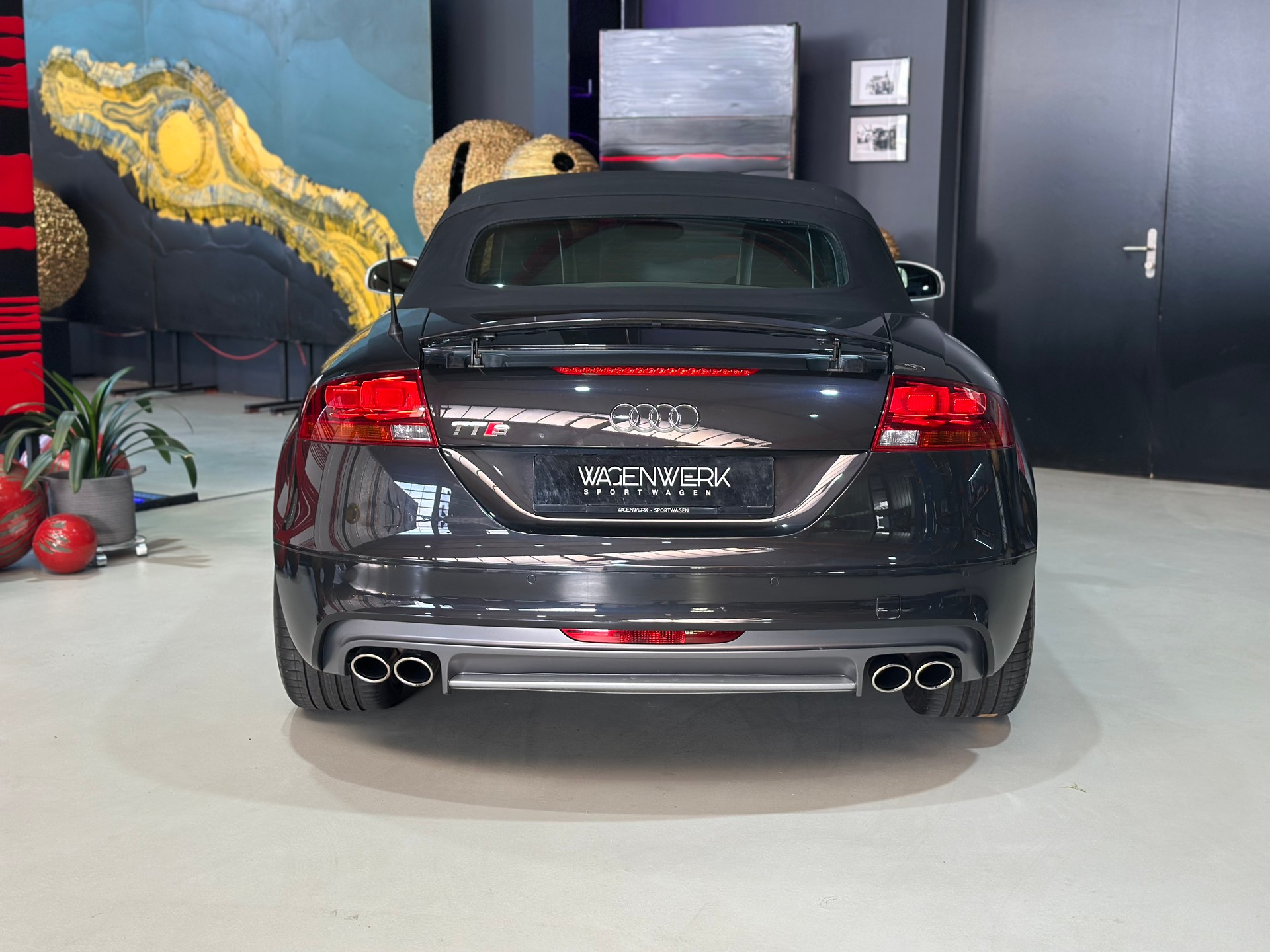 AUDI TTS Roadster 2.0 TFSI quattro-image-18