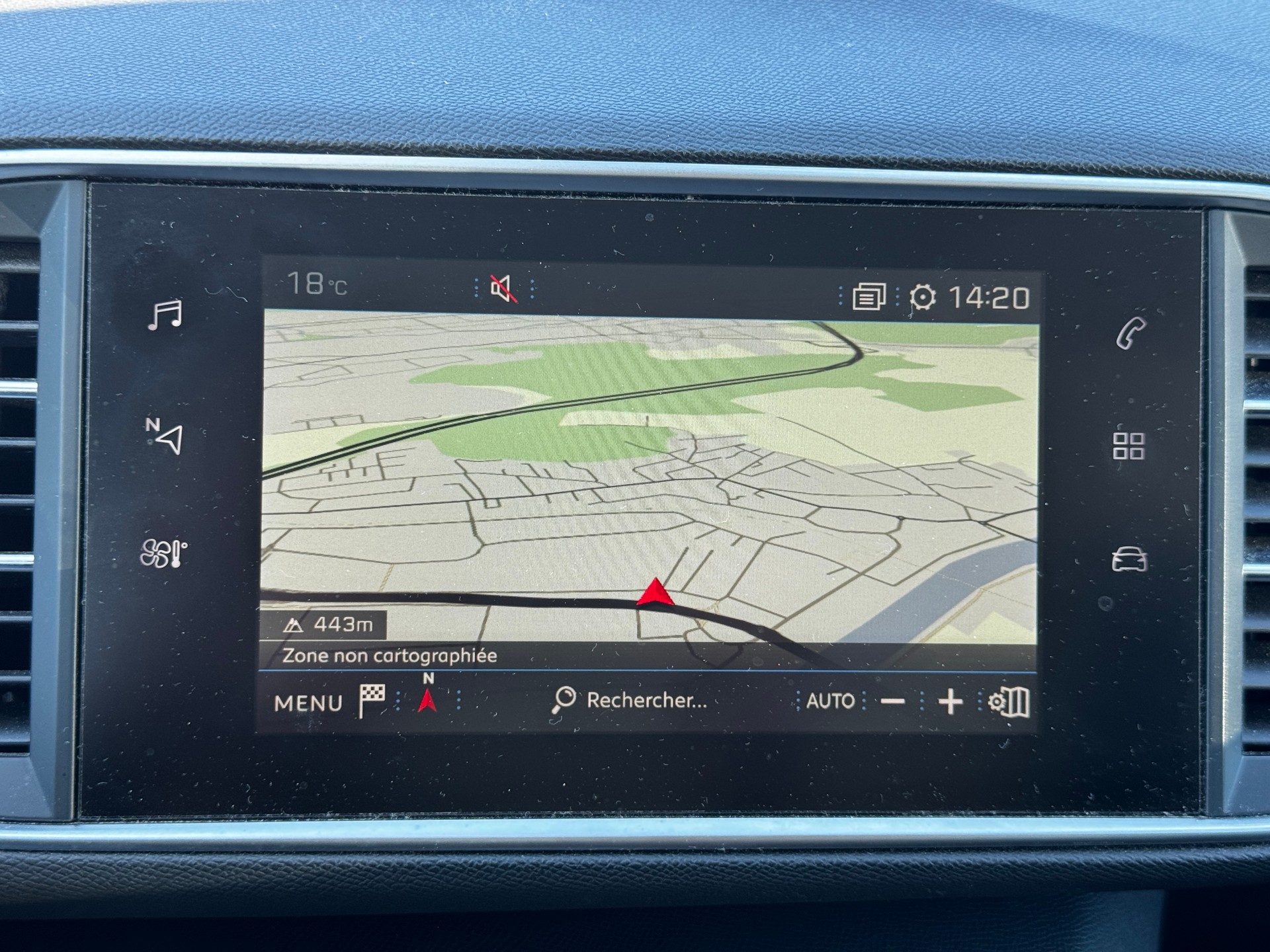 PEUGEOT 308 SW 1.2 Pure Tech Allure-image-13
