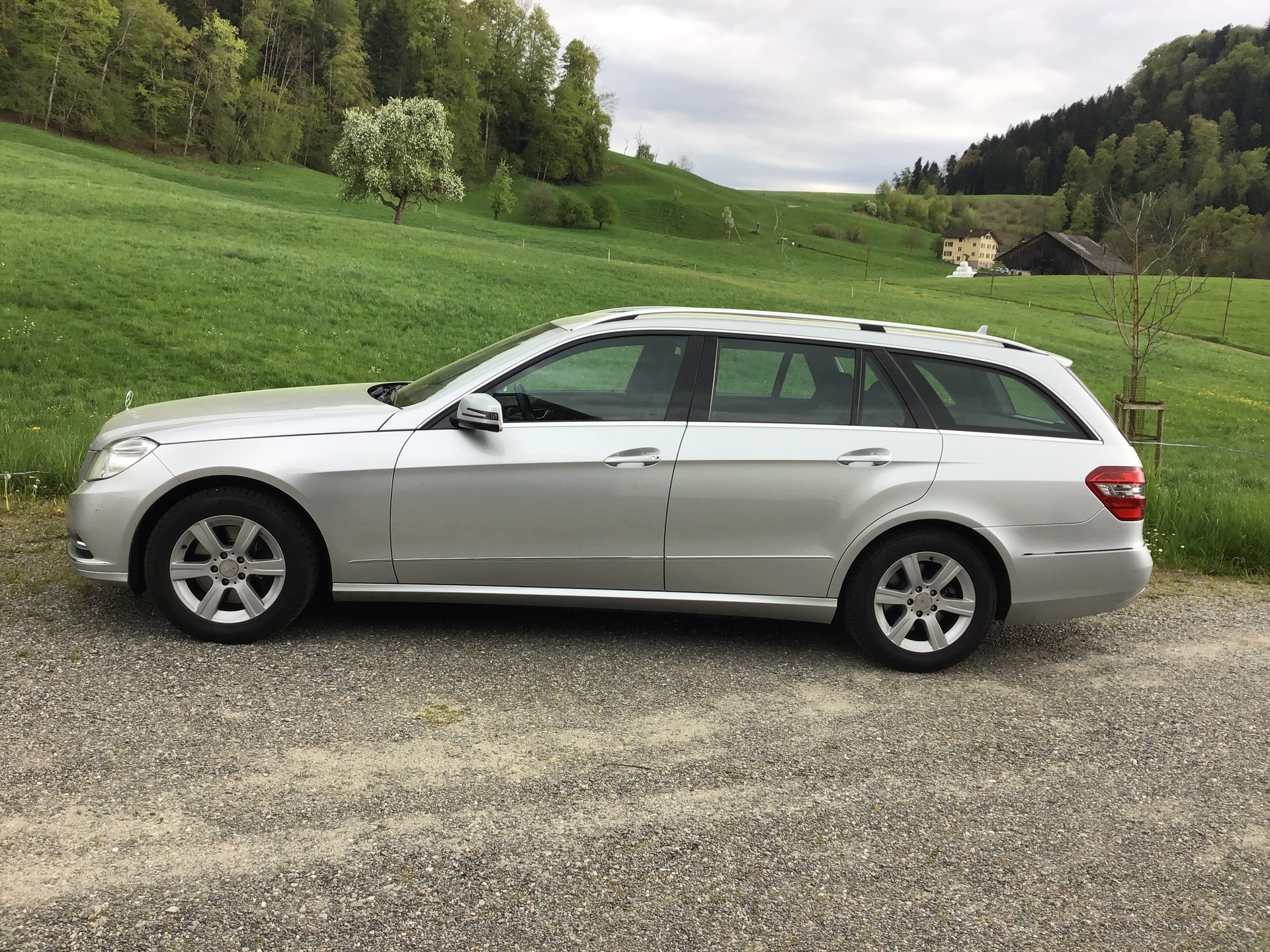 MERCEDES-BENZ E 350 CGI BlueEfficiency Elégance 7G-Tronic-image-6