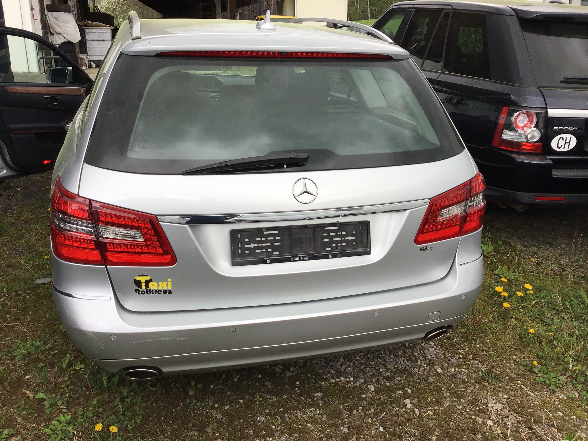 MERCEDES-BENZ E 350 CGI BlueEfficiency Elégance 7G-Tronic-image-23