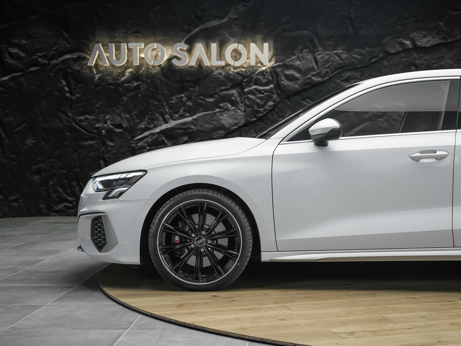 AUDI S3 Limousine 2.0 TFSI quattro S-tronic *19" Felgen*Abstandsregler*-image-14
