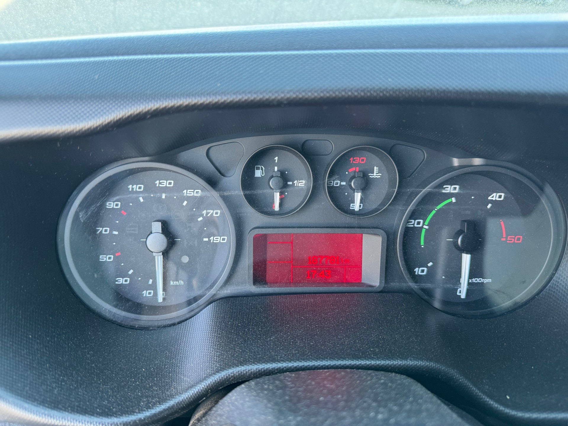 IVECO 33 S 13 A8 VL-image-7