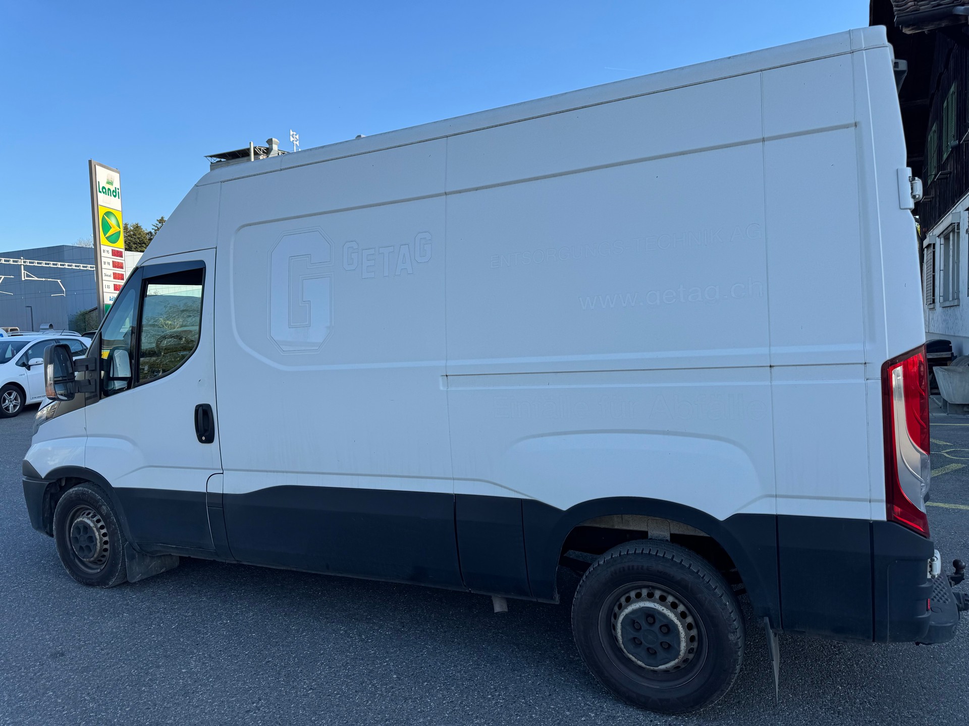 IVECO 33 S 13 A8 VL-image-2
