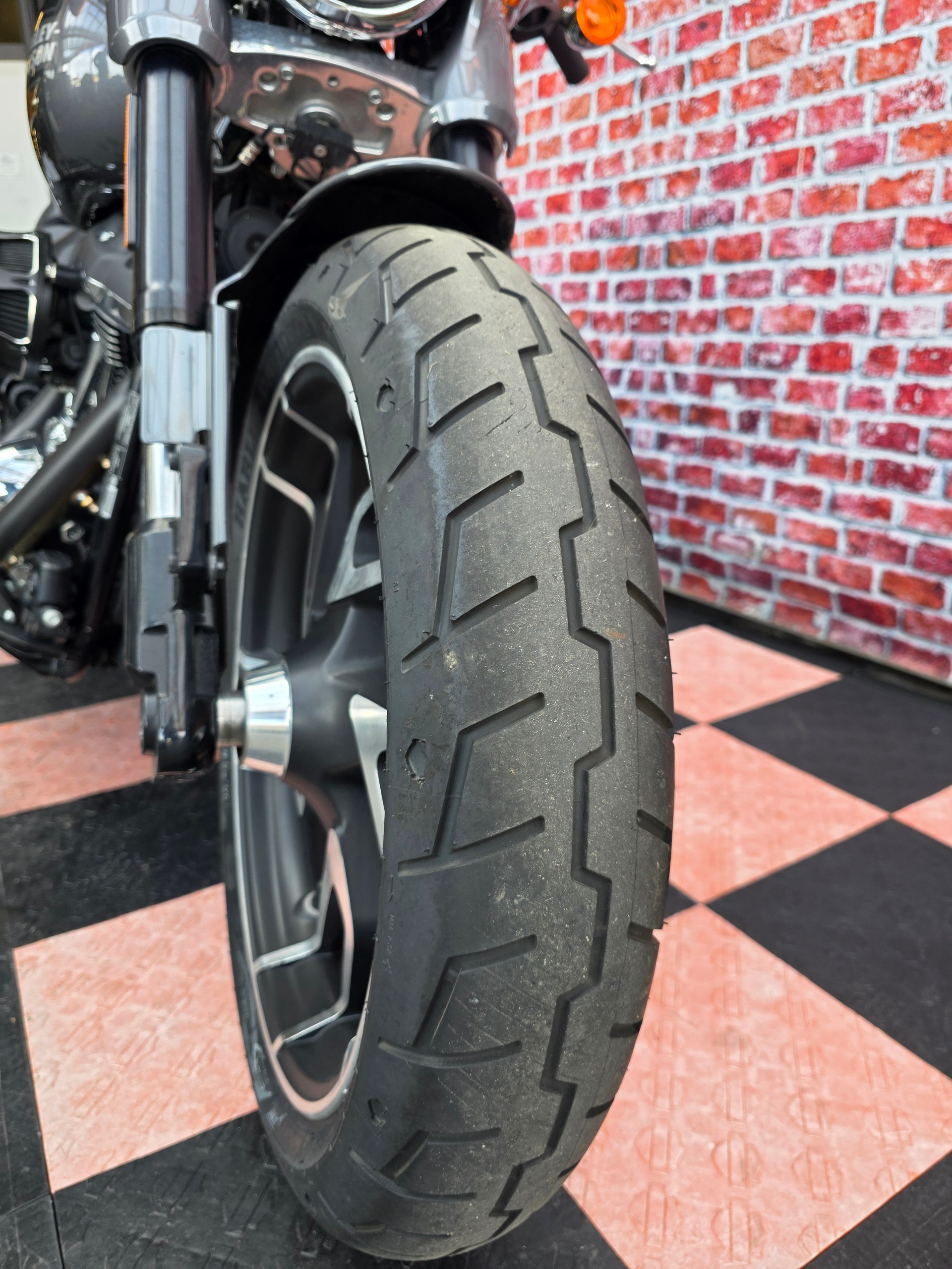 HARLEY-DAVIDSON FLSB Sport Glide 107-image-10