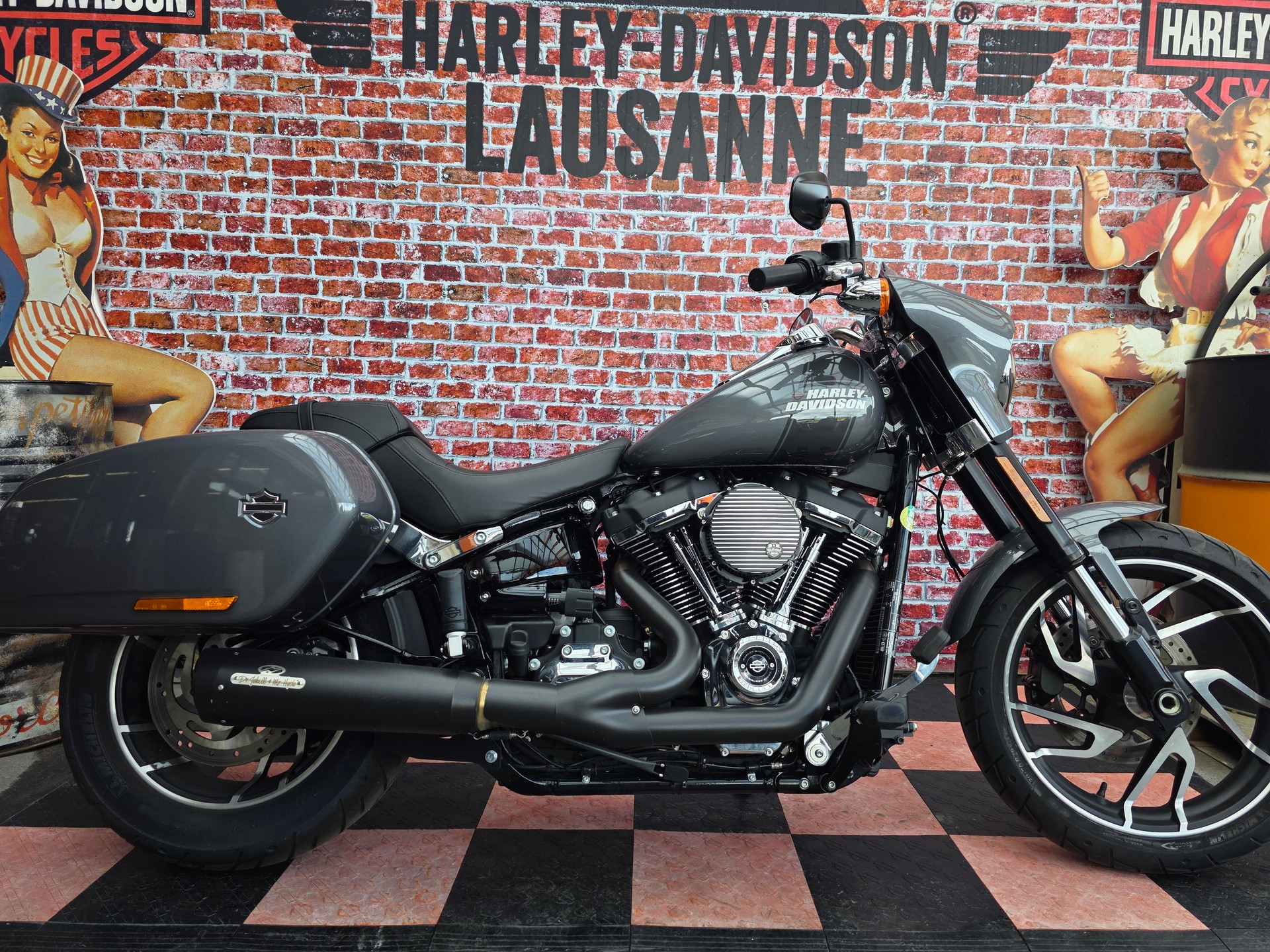 HARLEY-DAVIDSON FLSB Sport Glide 107-image-2