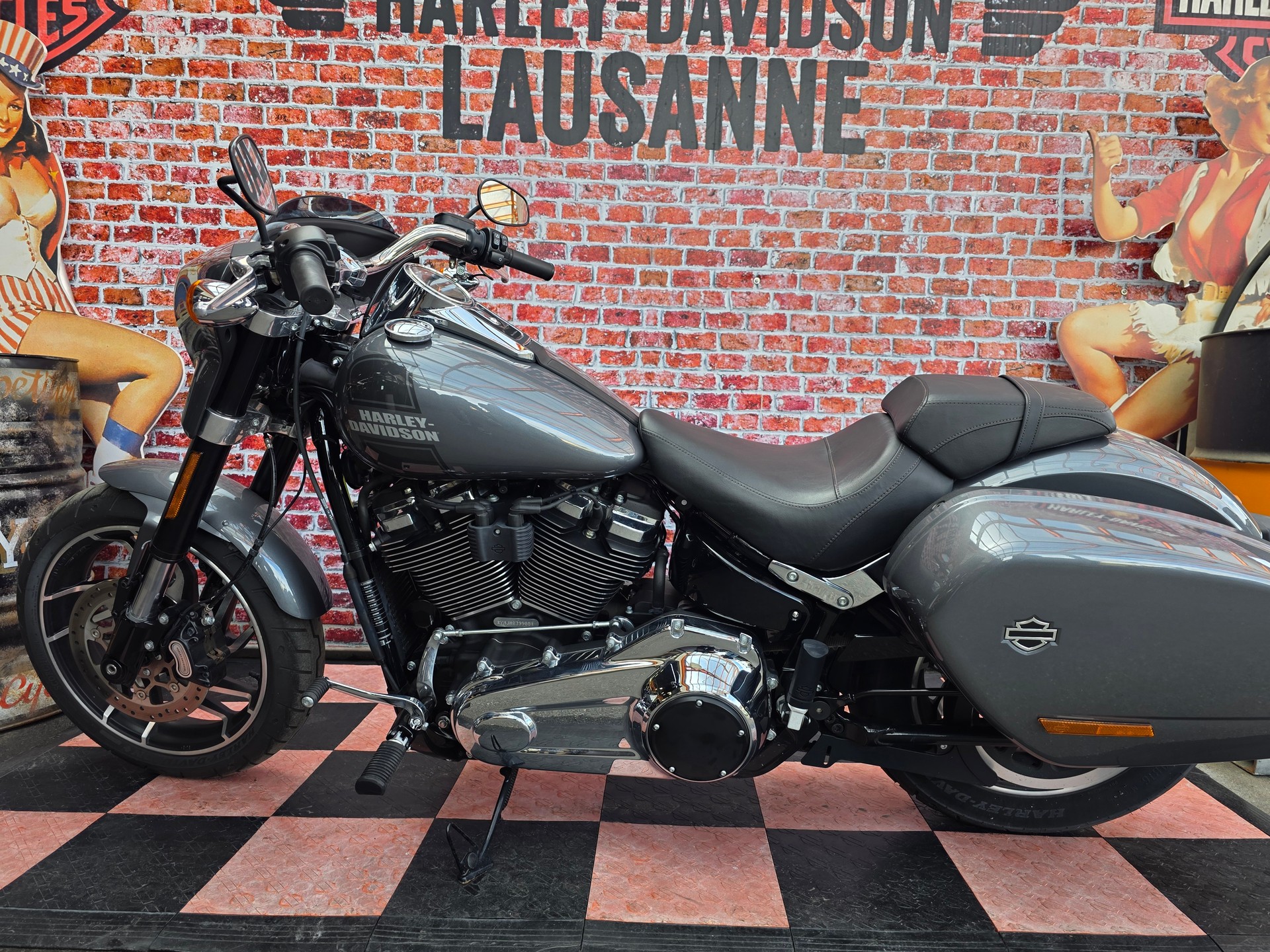 HARLEY-DAVIDSON FLSB Sport Glide 107-image-3