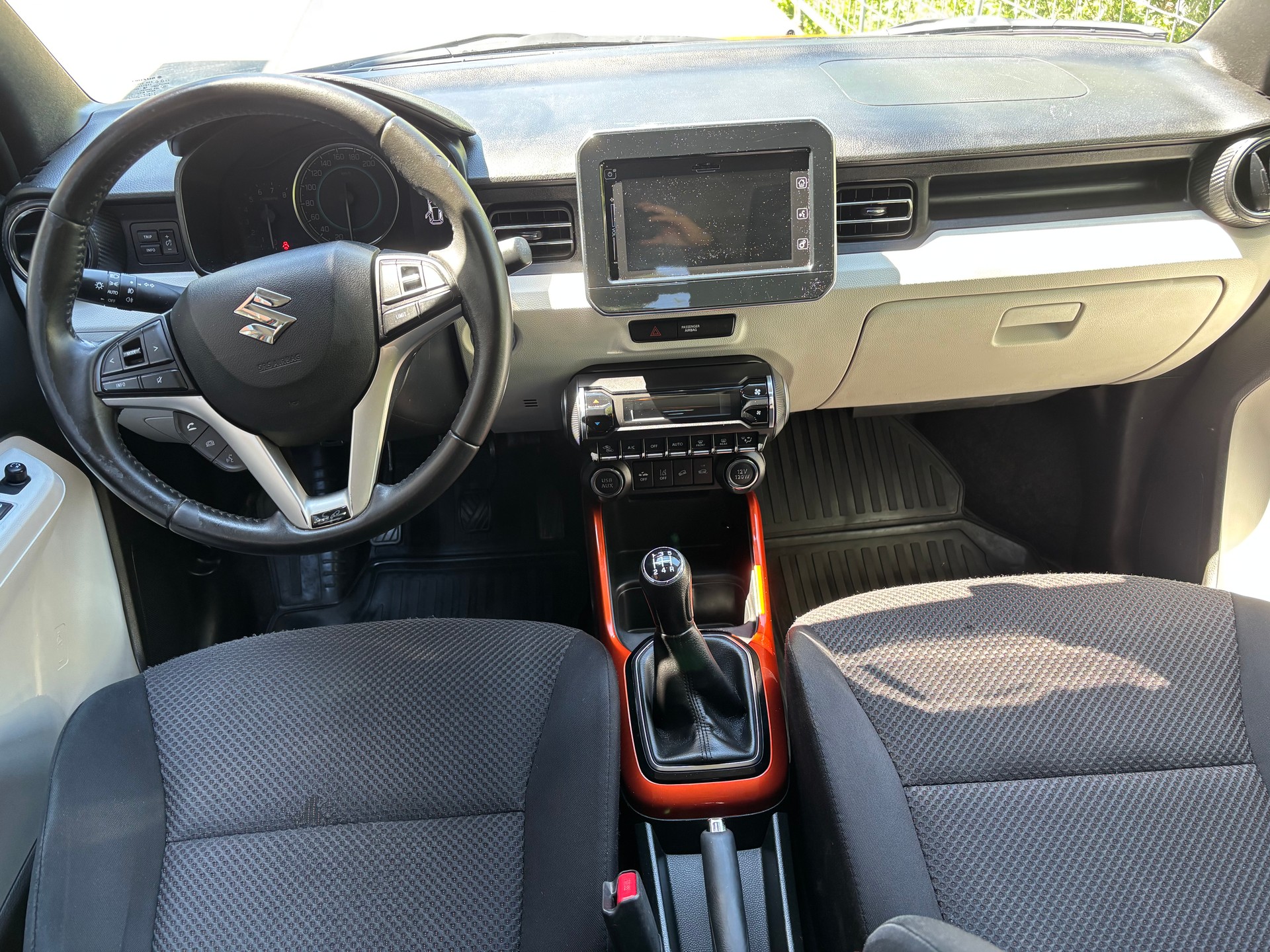 SUZUKI Ignis 1.2i Sergio Cellano Top 4x4-image-5