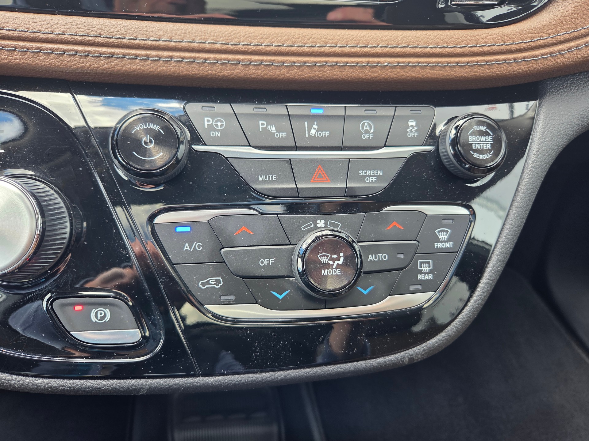 CHRYSLER Pacifica 3.6 V6 Limited S 291 PS / 7-Plätzer-image-13