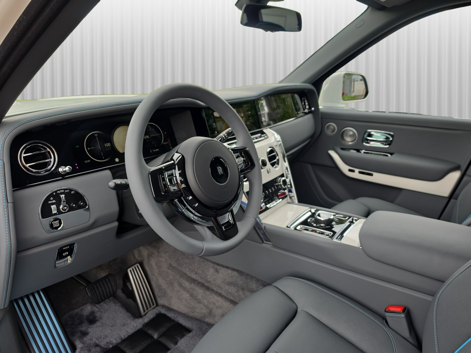 ROLLS-ROYCE Cullinan Serie II - Silver Badge - Vorführwagen-image-7