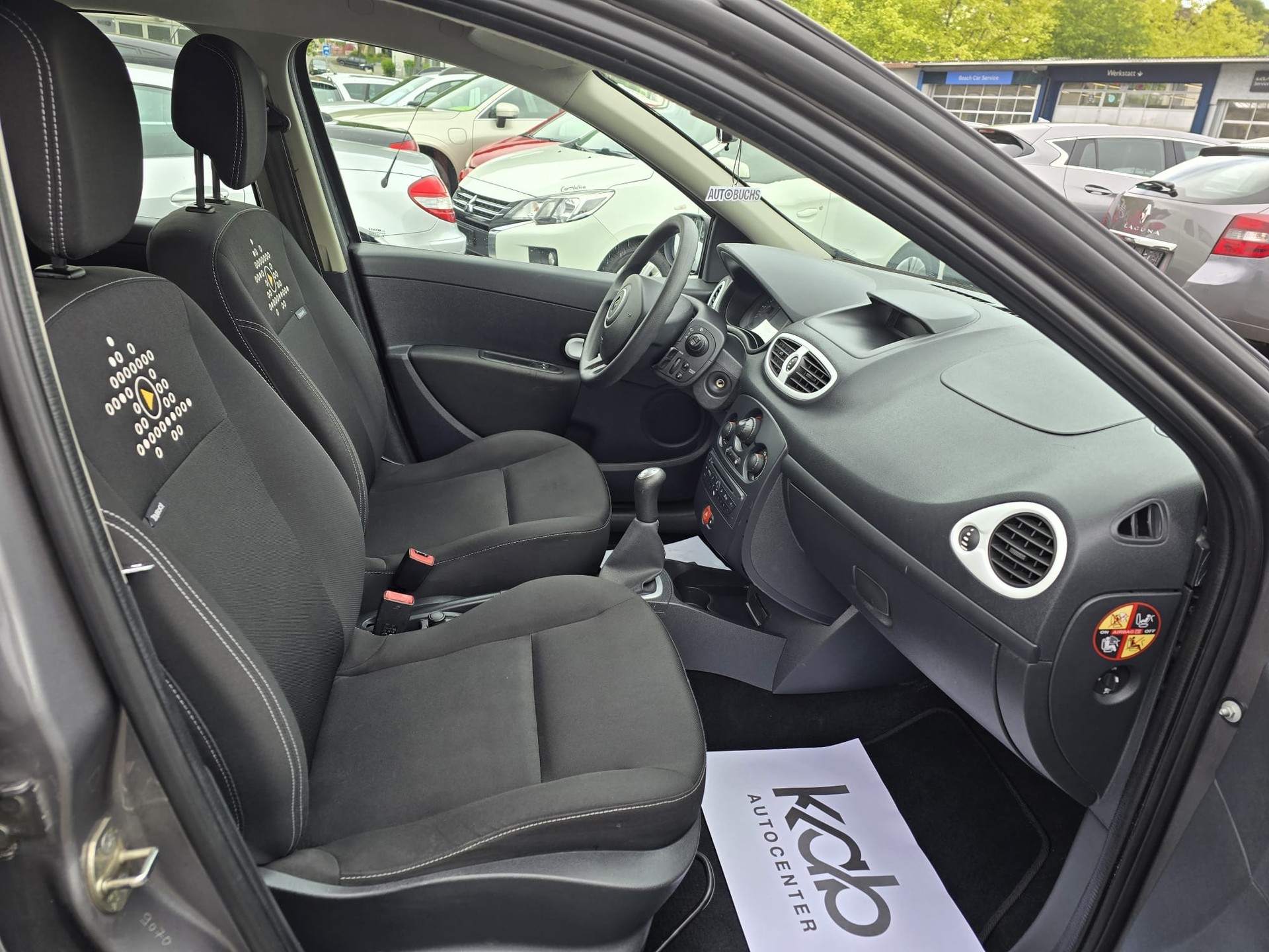 RENAULT Clio 1.2 16V Turbo S-image-12