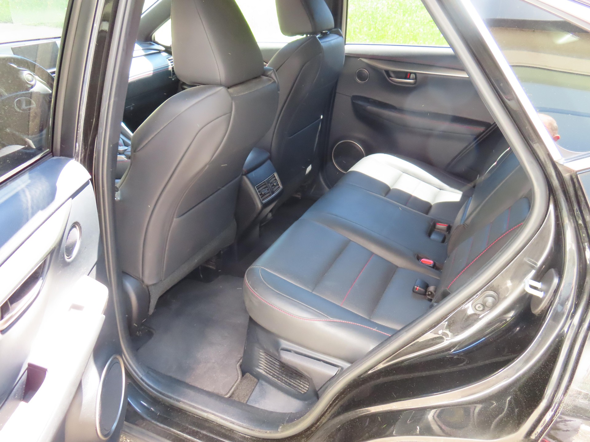LEXUS NX 200t F-Sport-image-6