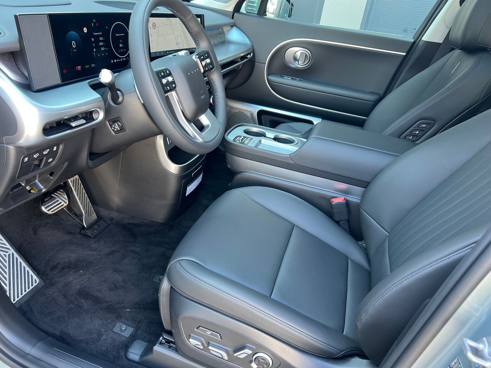 HYUNDAI Ioniq 9 110kWh Vertex Caligraphy 4WD-image-6
