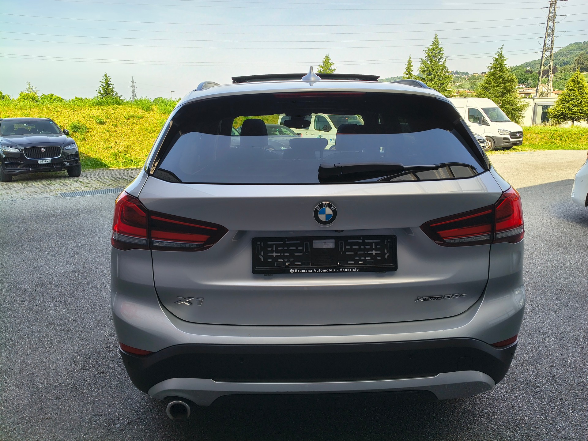 BMW X1 xDrive 25e Sport Line Steptronic-image-5
