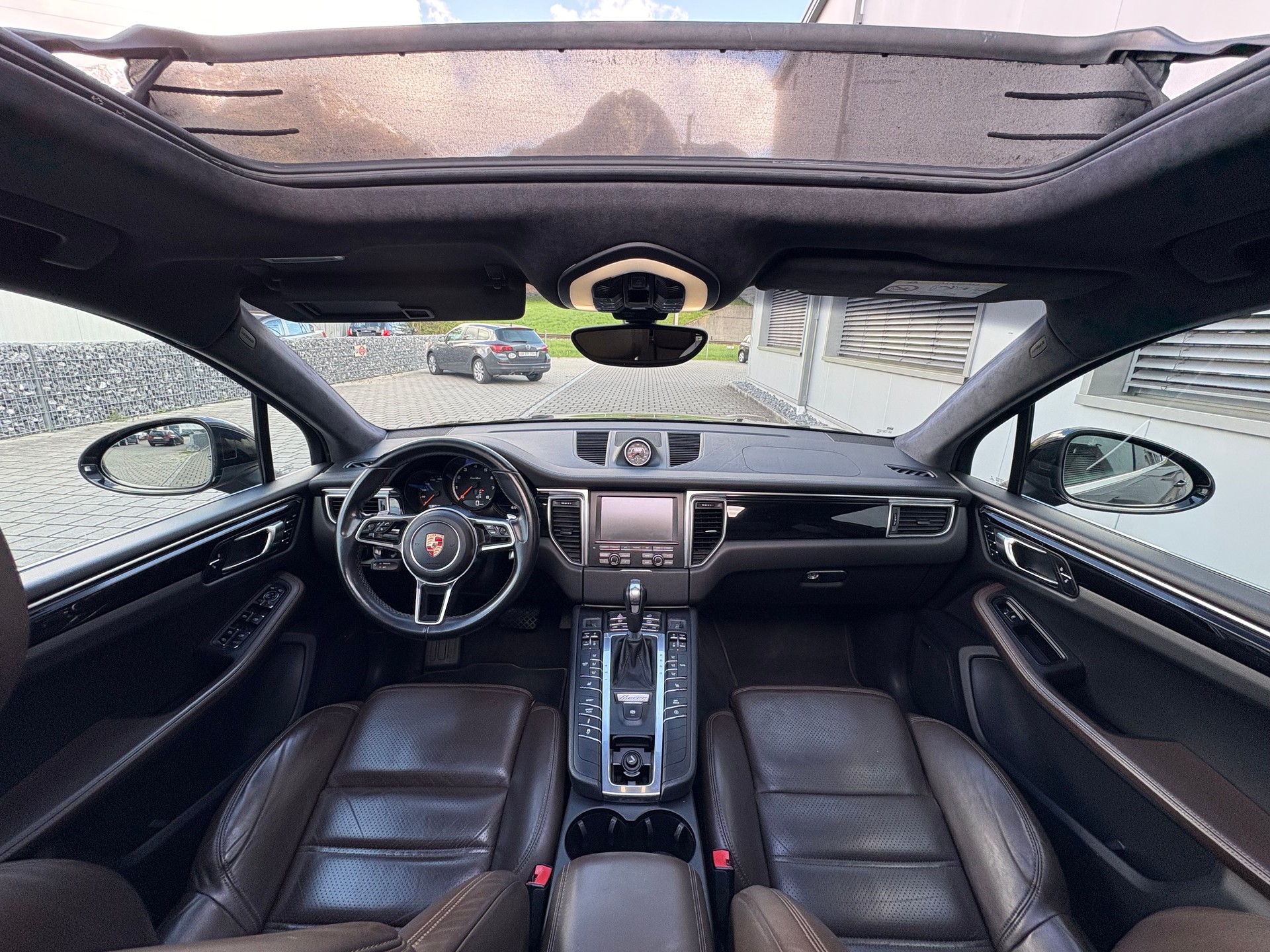 PORSCHE Macan Turbo PDK-image-11
