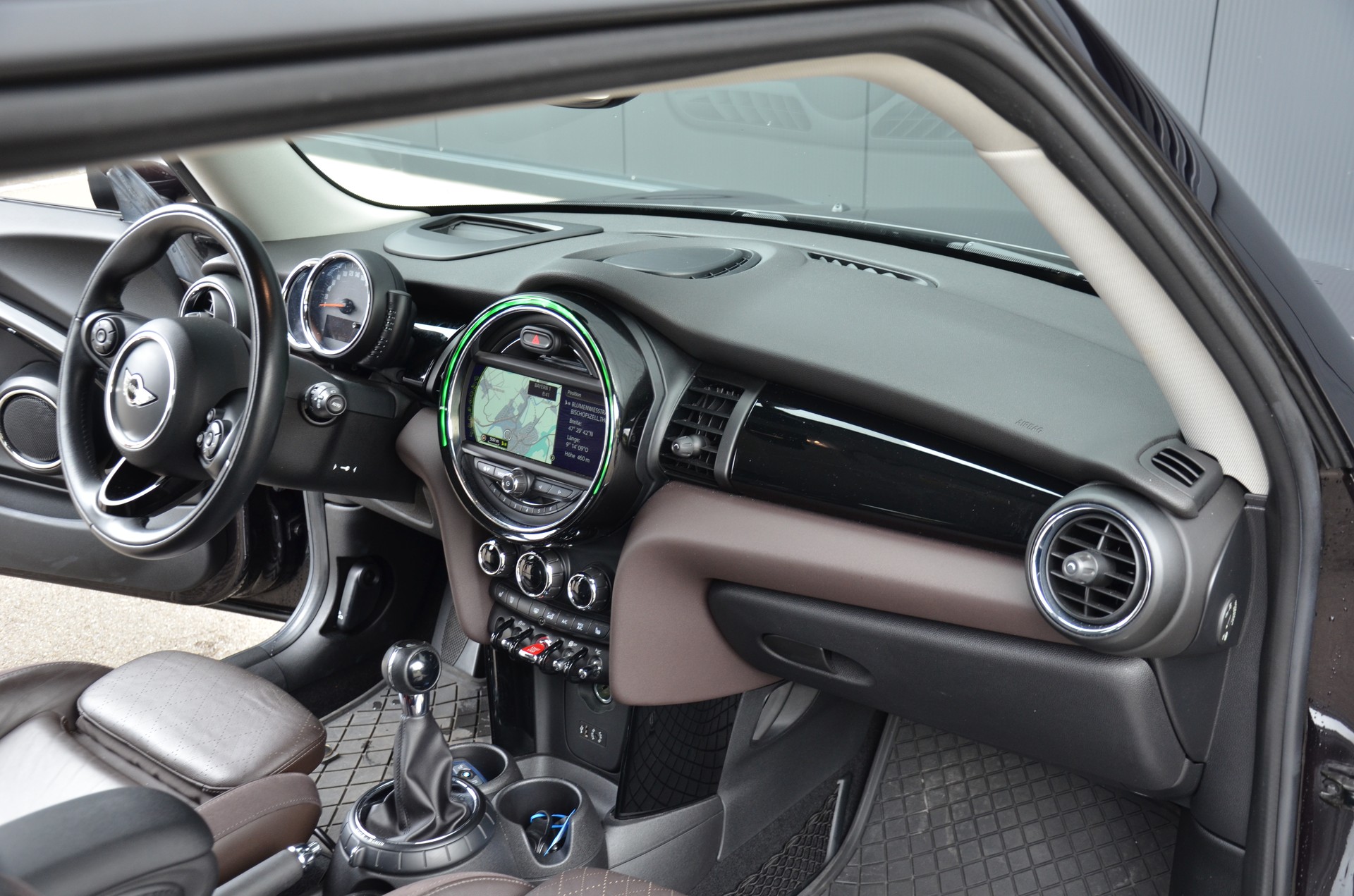 MINI Cooper S-image-13