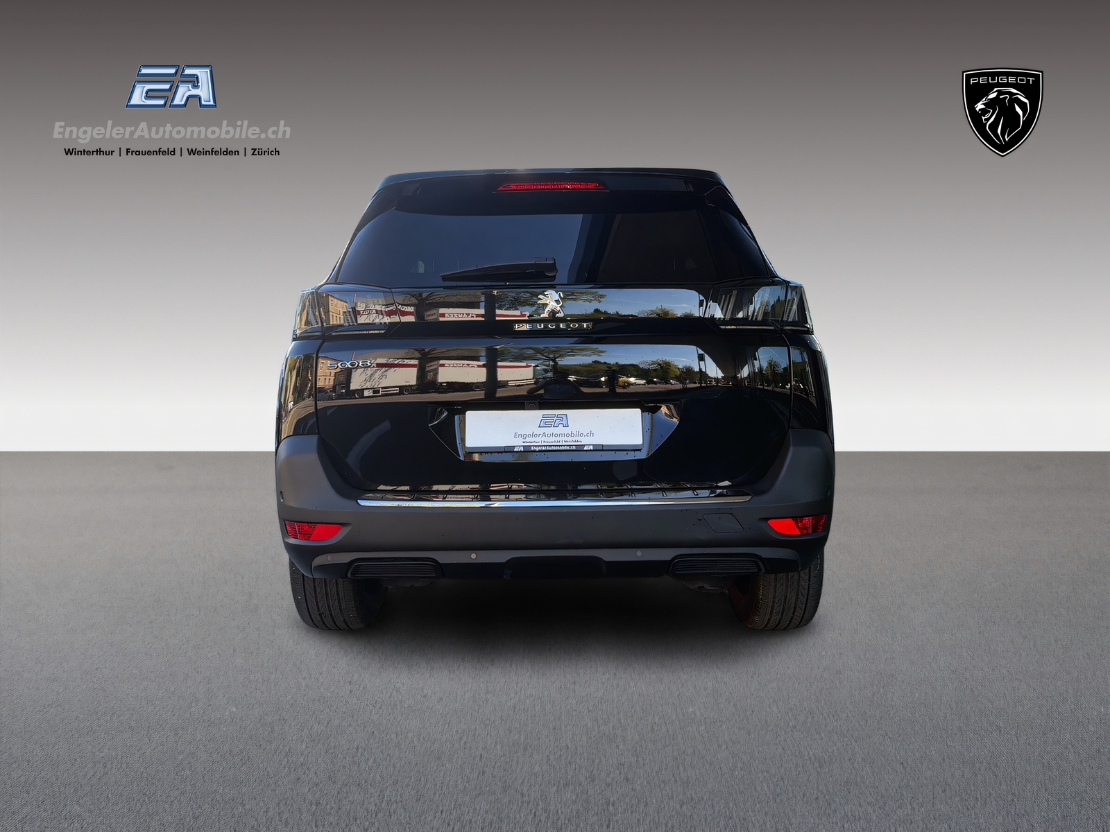 PEUGEOT 5008 1.2 Pure Tech Allure Pack EAT8-image-4