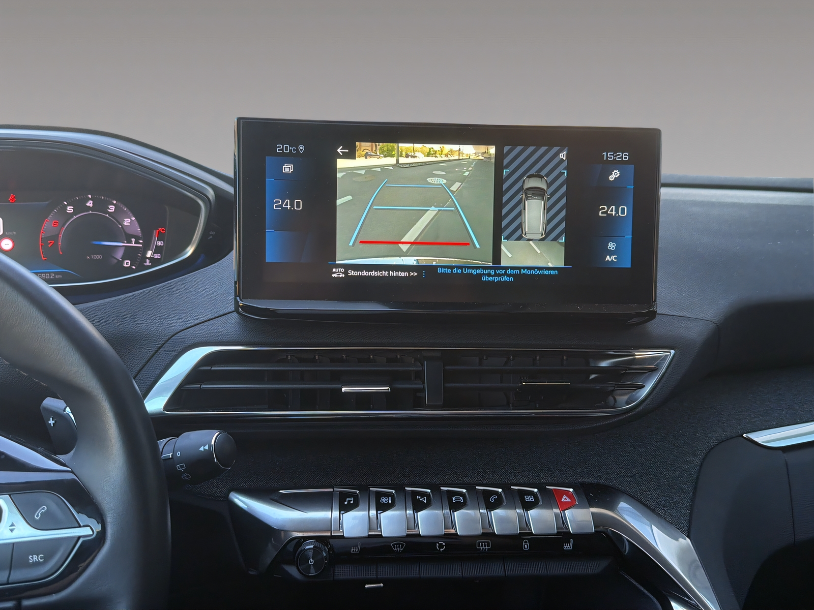 PEUGEOT 5008 1.2 Pure Tech Allure Pack EAT8-image-11