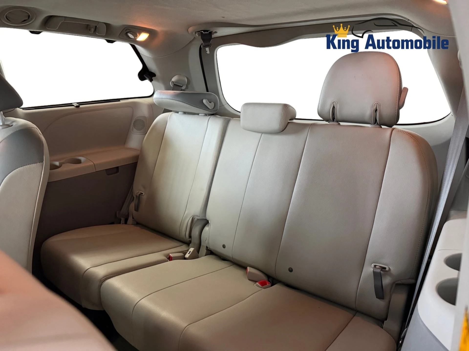 TOYOTA Sienna 3.5 Limited AWD | Frisch MFK | 7-Plätzer | RF-Kamera-image-12