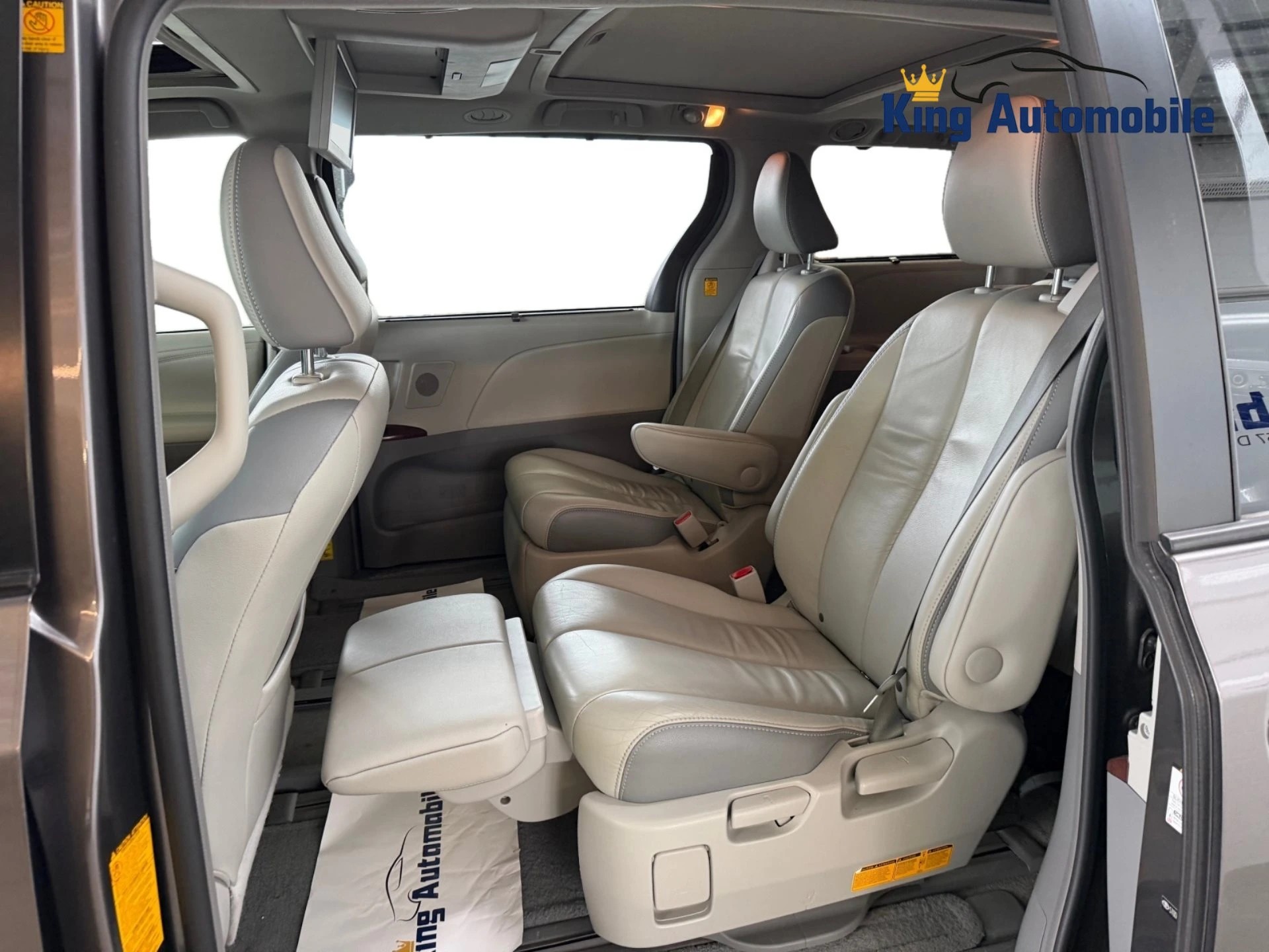 TOYOTA Sienna 3.5 Limited AWD | Frisch MFK | 7-Plätzer | RF-Kamera-image-8