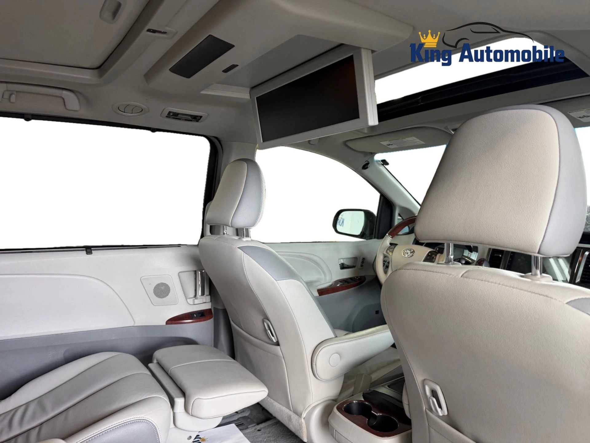 TOYOTA Sienna 3.5 Limited AWD | Frisch MFK | 7-Plätzer | RF-Kamera-image-10