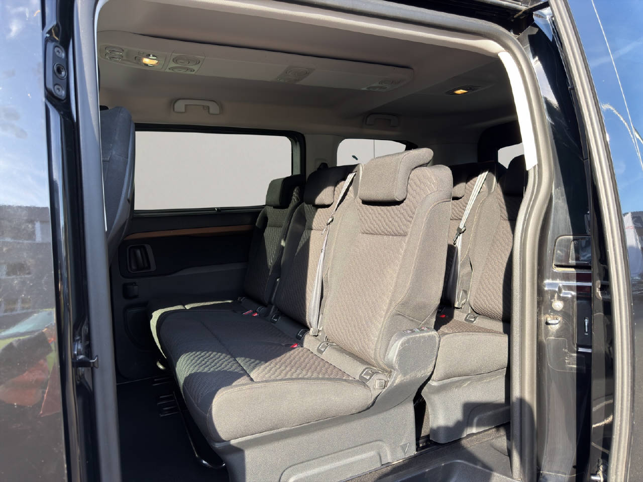TOYOTA PROACE Verso L1 2.0 D Family-image-9