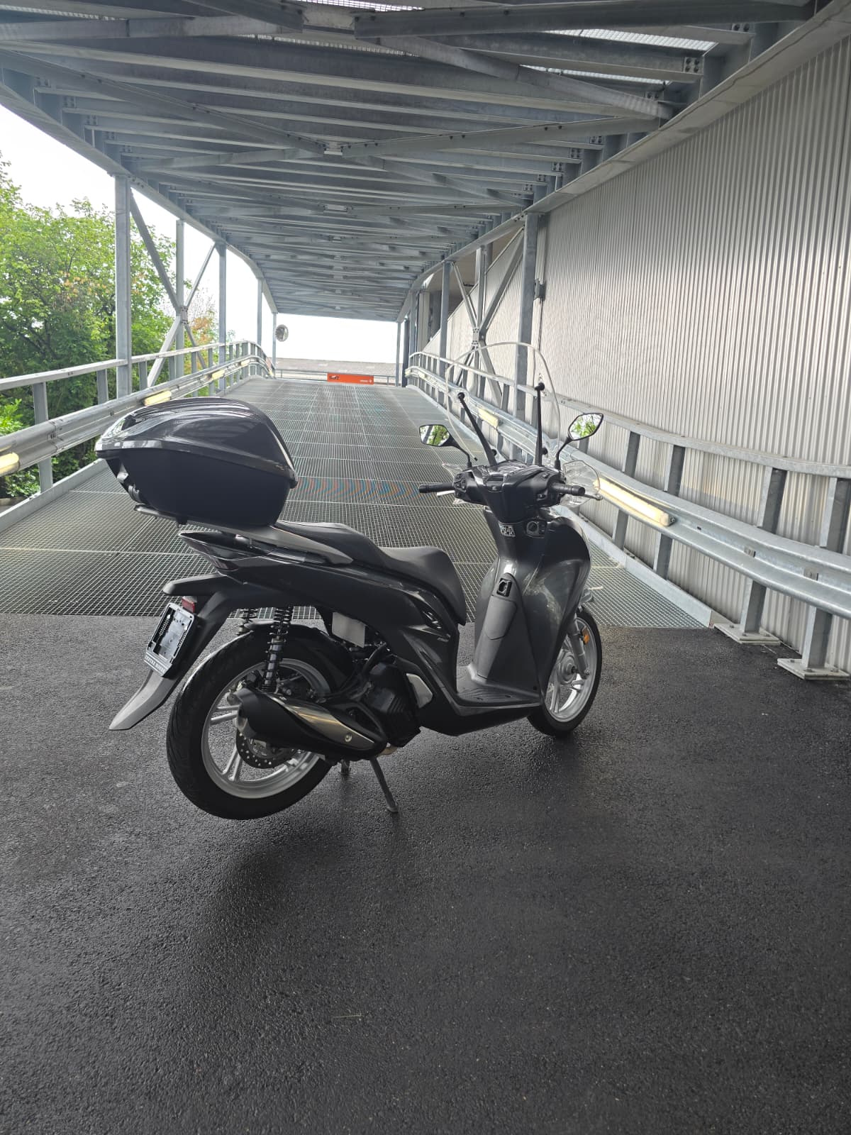 HONDA SH150AD-image-3