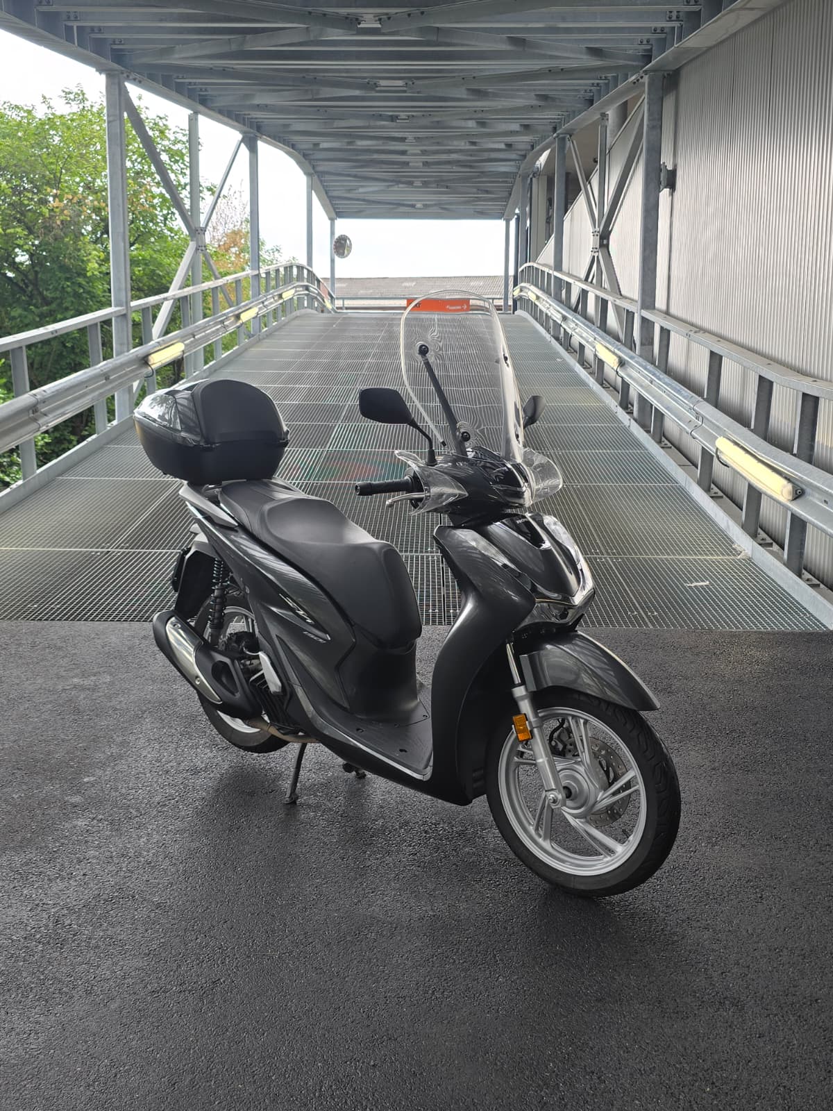 HONDA SH150AD-image-1