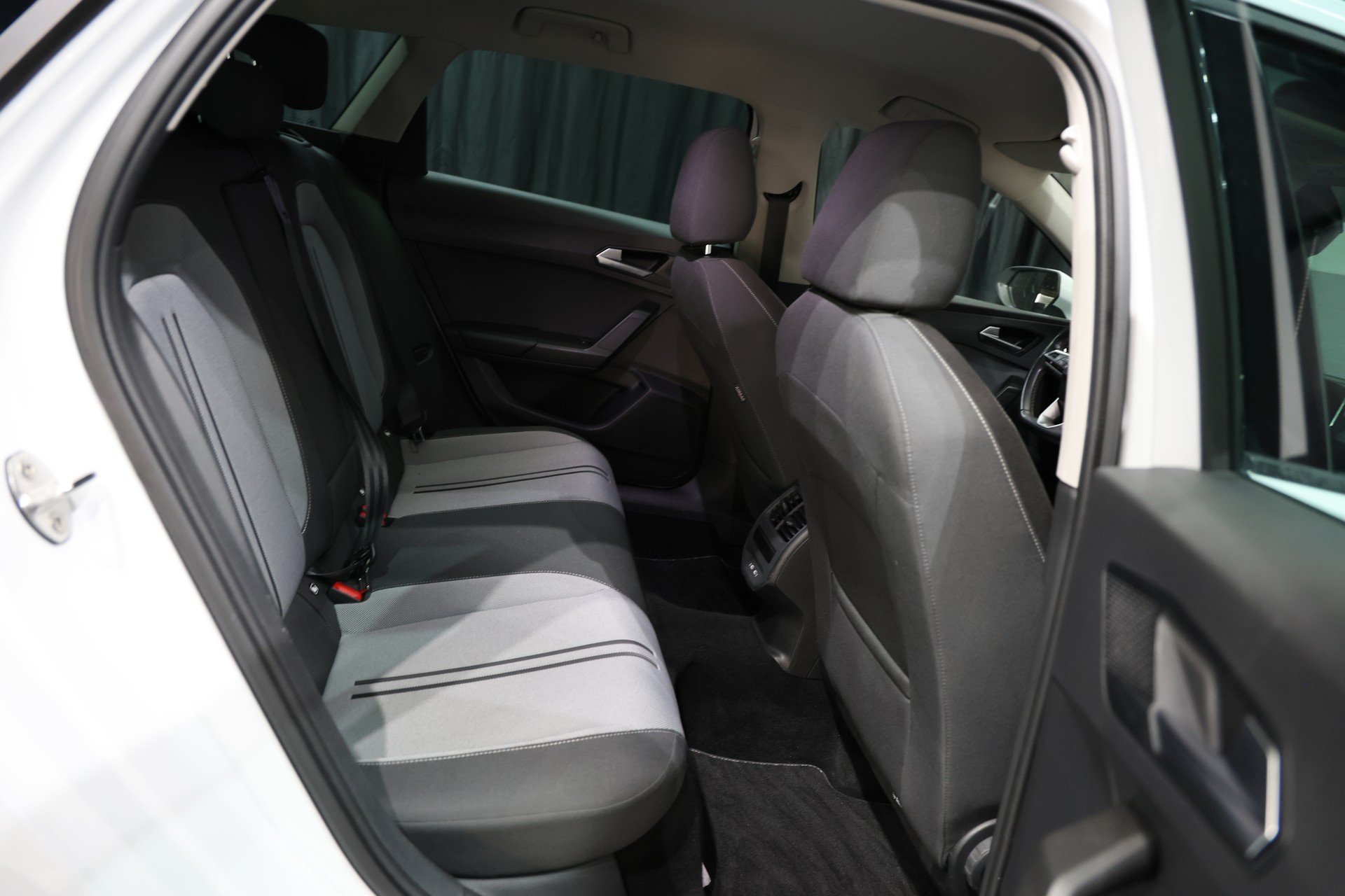 SEAT Leon ST 2.0 TDI EVO DSG Style-image-10