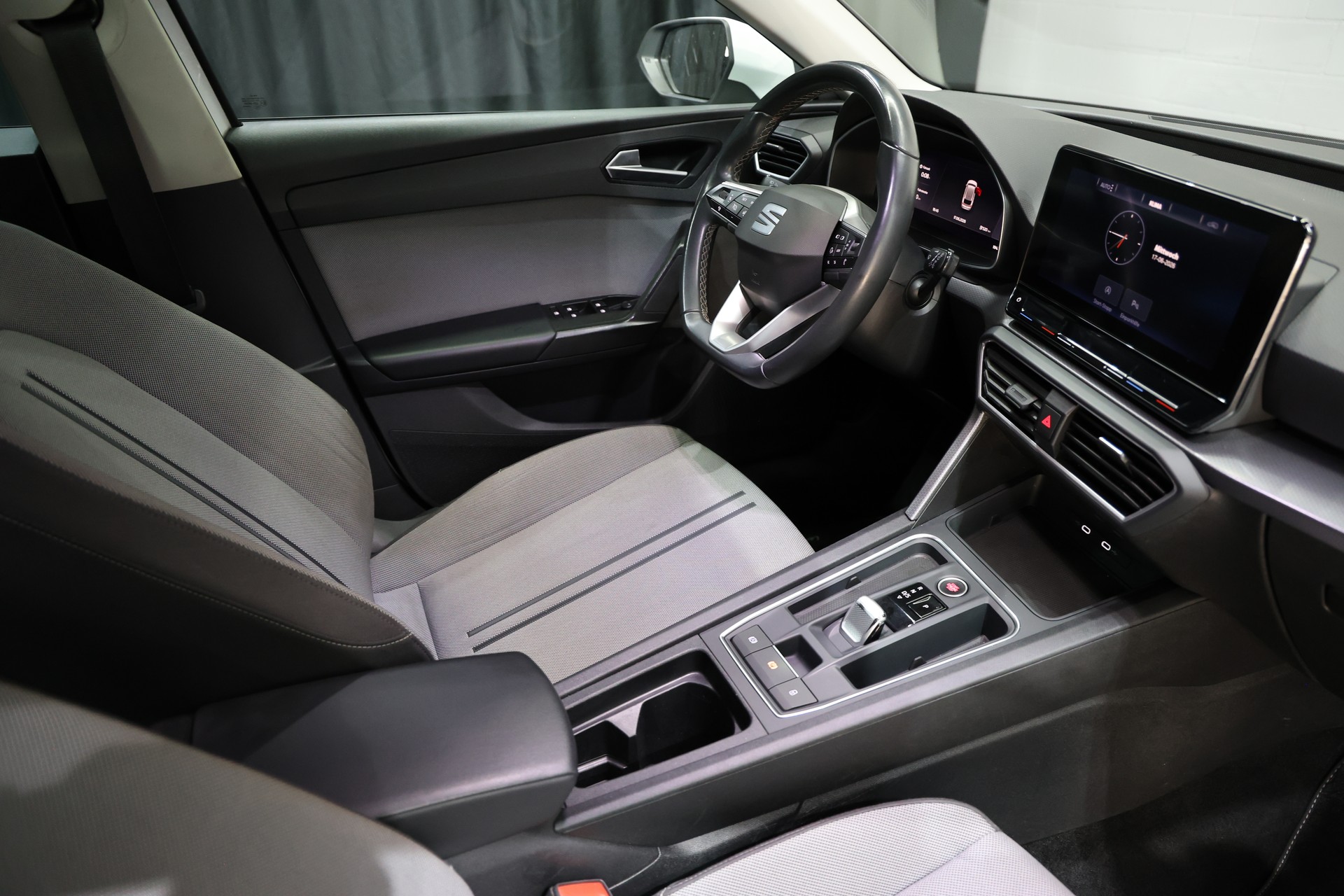 SEAT Leon ST 2.0 TDI EVO DSG Style-image-12