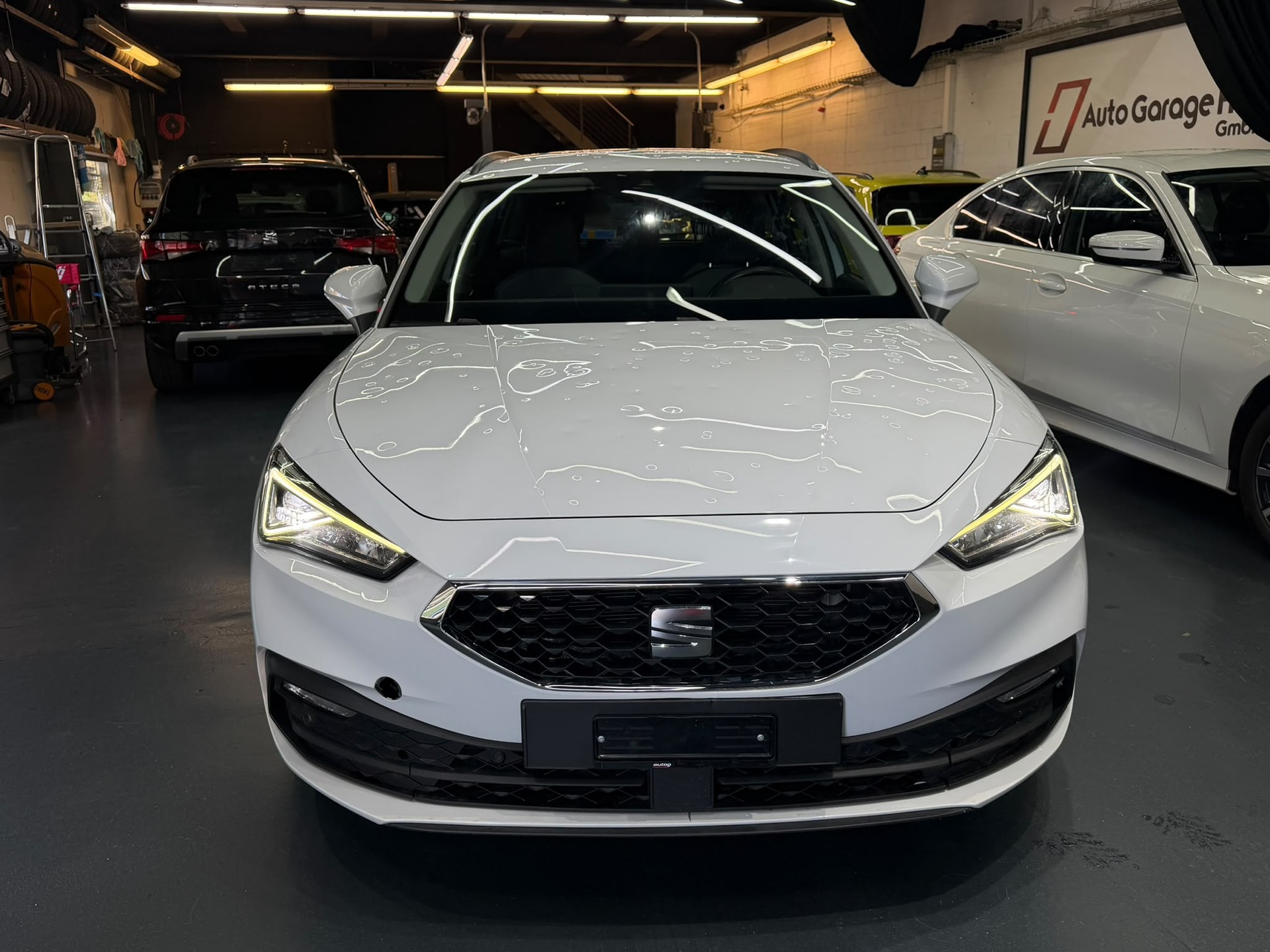 SEAT Leon ST 2.0 TDI EVO DSG Style-showroom-element-1