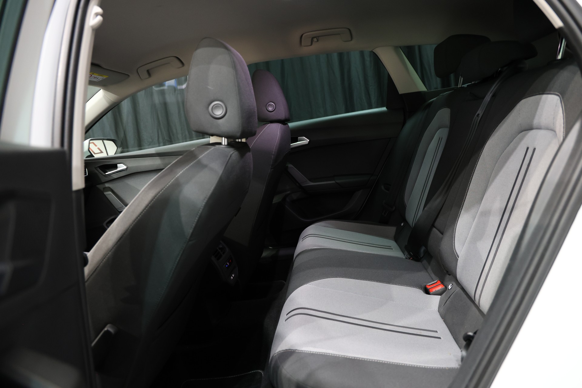 SEAT Leon ST 2.0 TDI EVO DSG Style-image-7