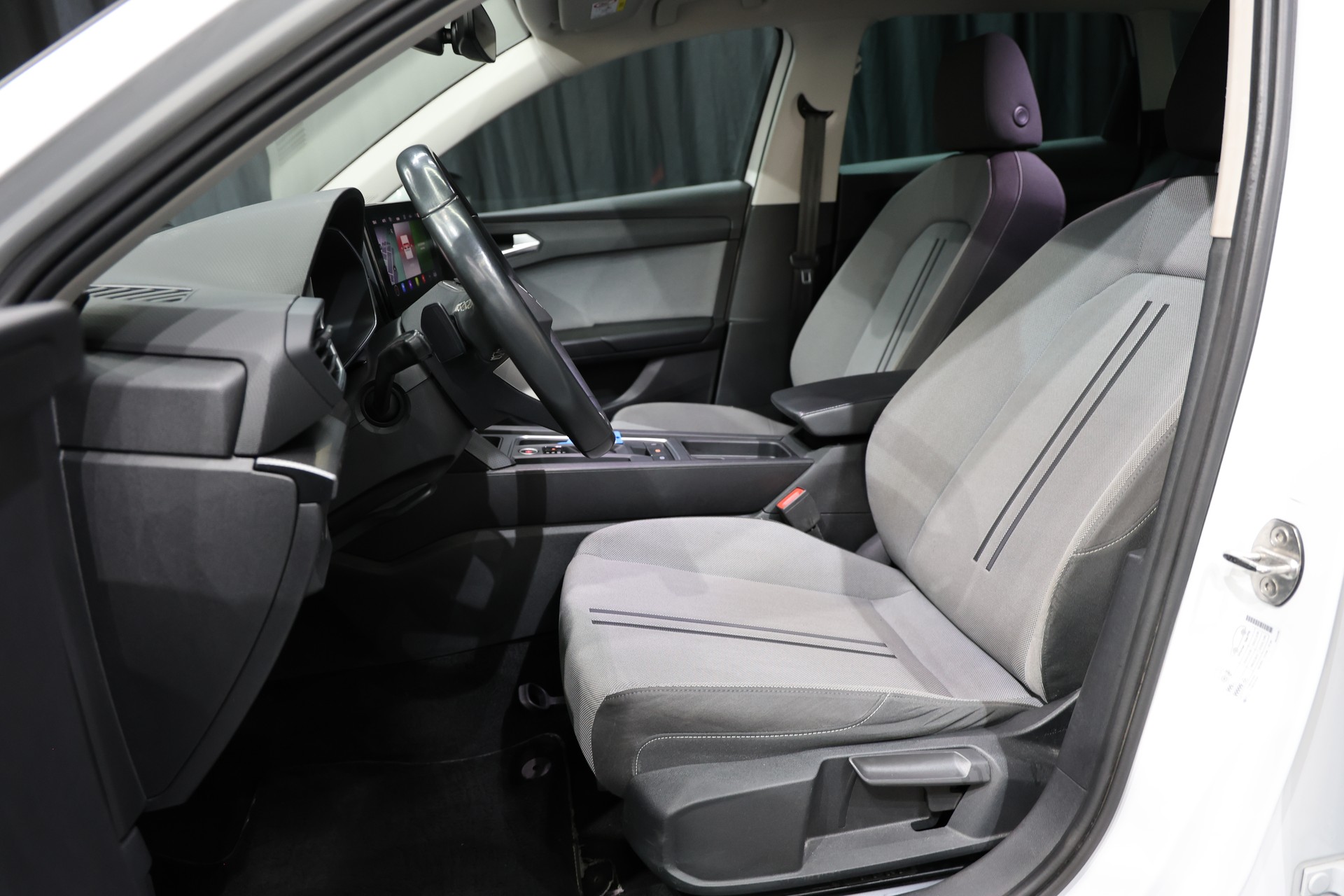 SEAT Leon ST 2.0 TDI EVO DSG Style-image-6