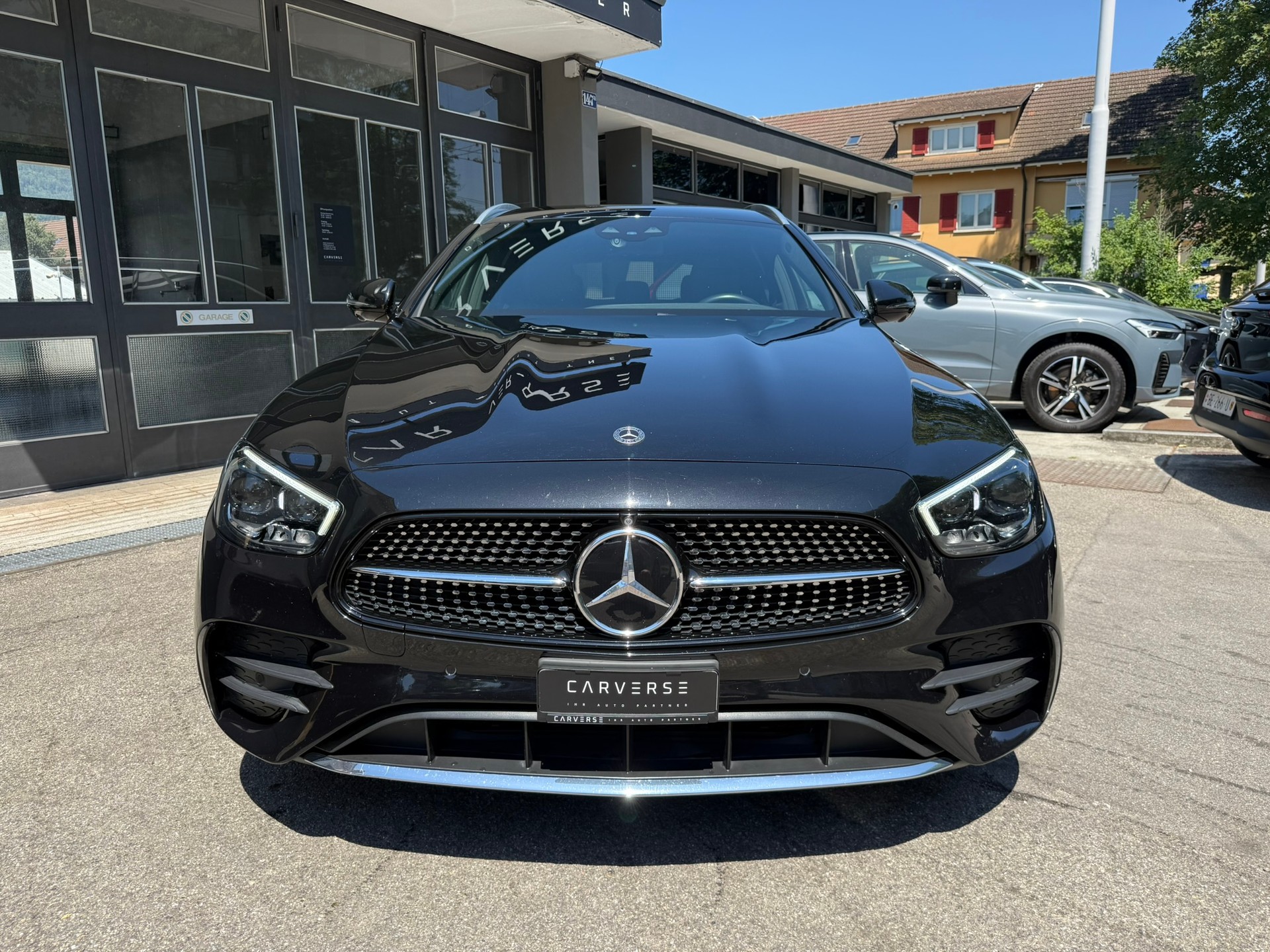MERCEDES-BENZ E 220 d AMG Line 4matic Kombi-showroom-element-1