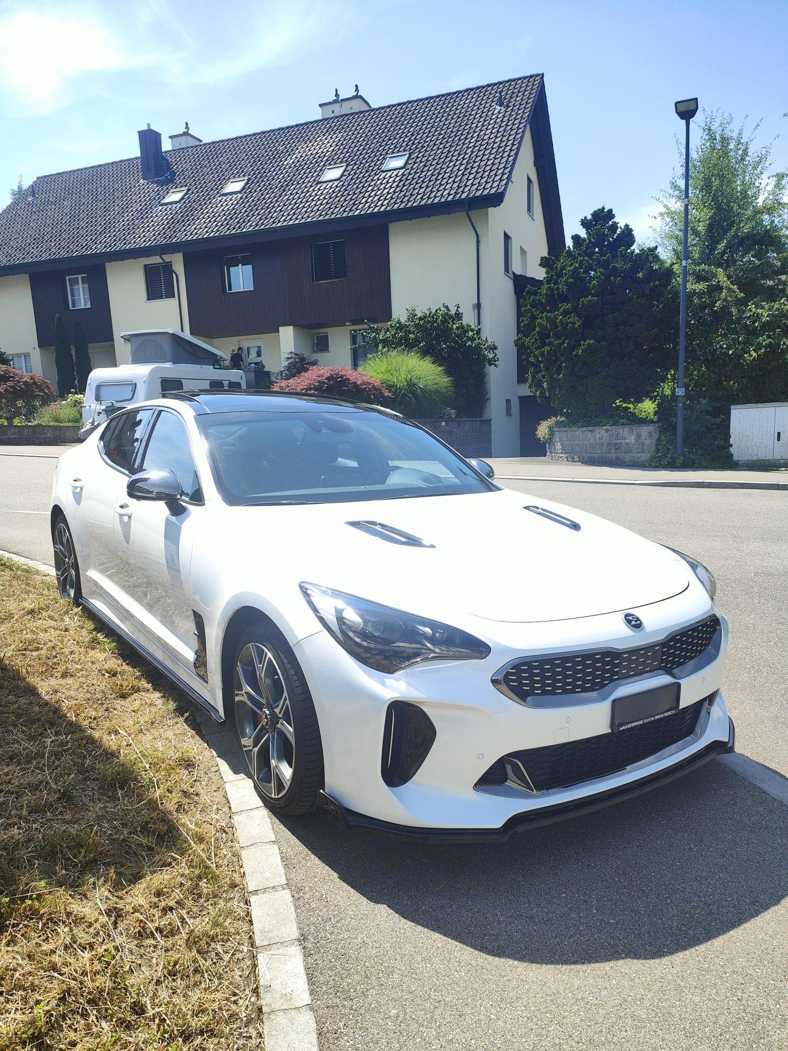 KIA Stinger GT 3.3 T-GDi-showroom-element-3