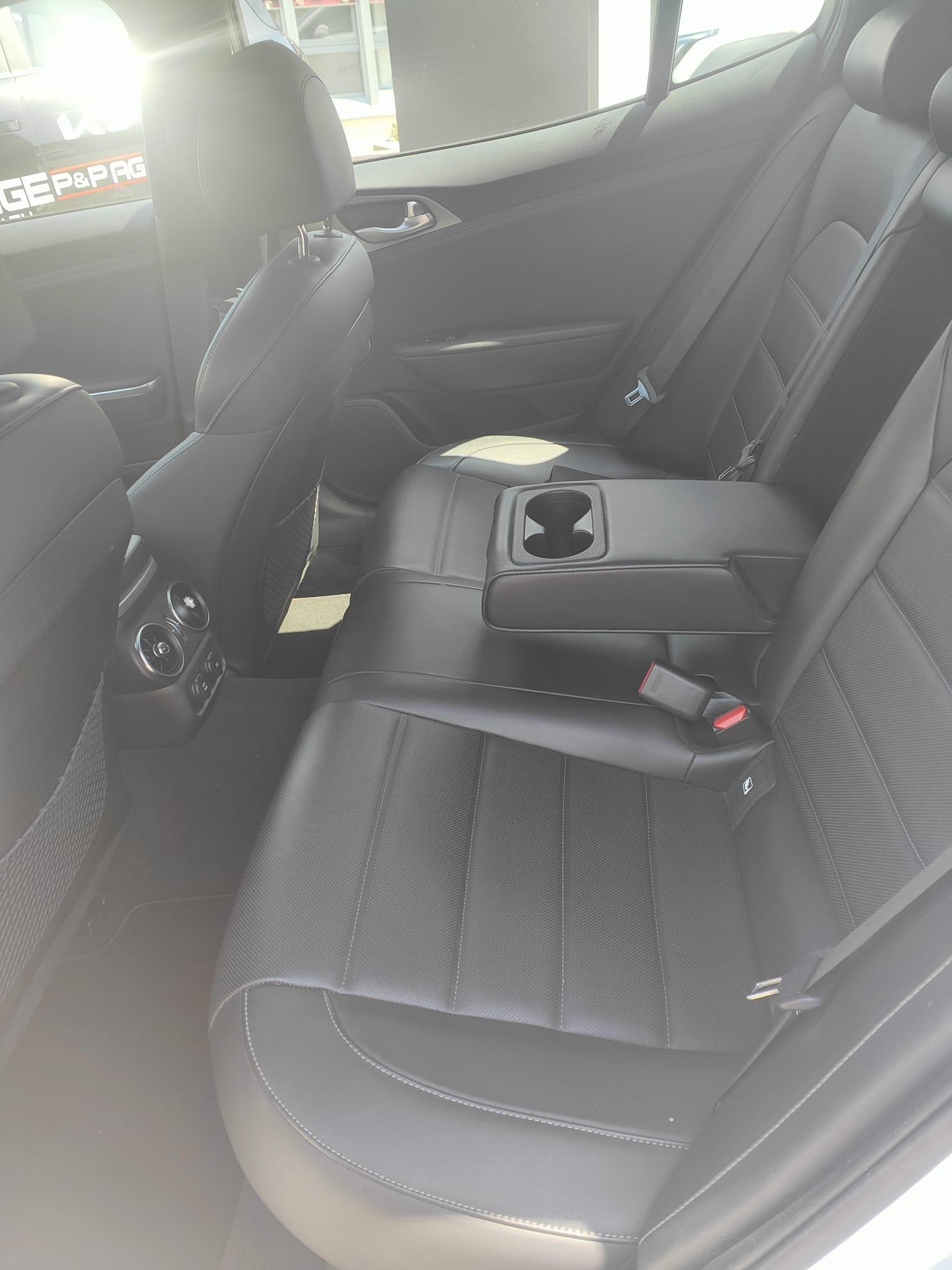KIA Stinger GT 3.3 T-GDi-image-21