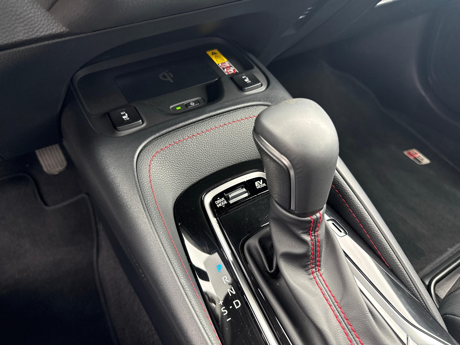 TOYOTA Corolla Touring Sports 2.0 HSD GR Sport-image-14