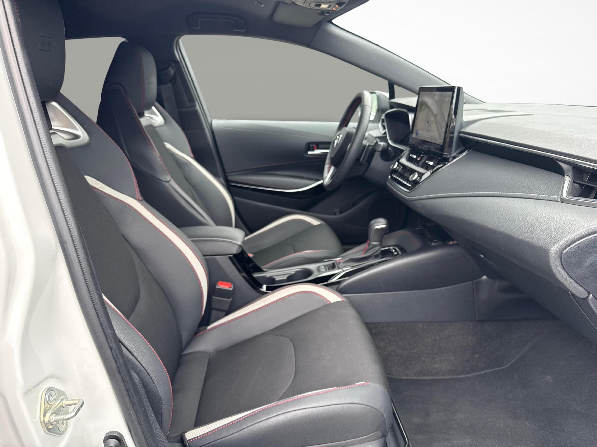 TOYOTA Corolla Touring Sports 2.0 HSD GR Sport-image-9