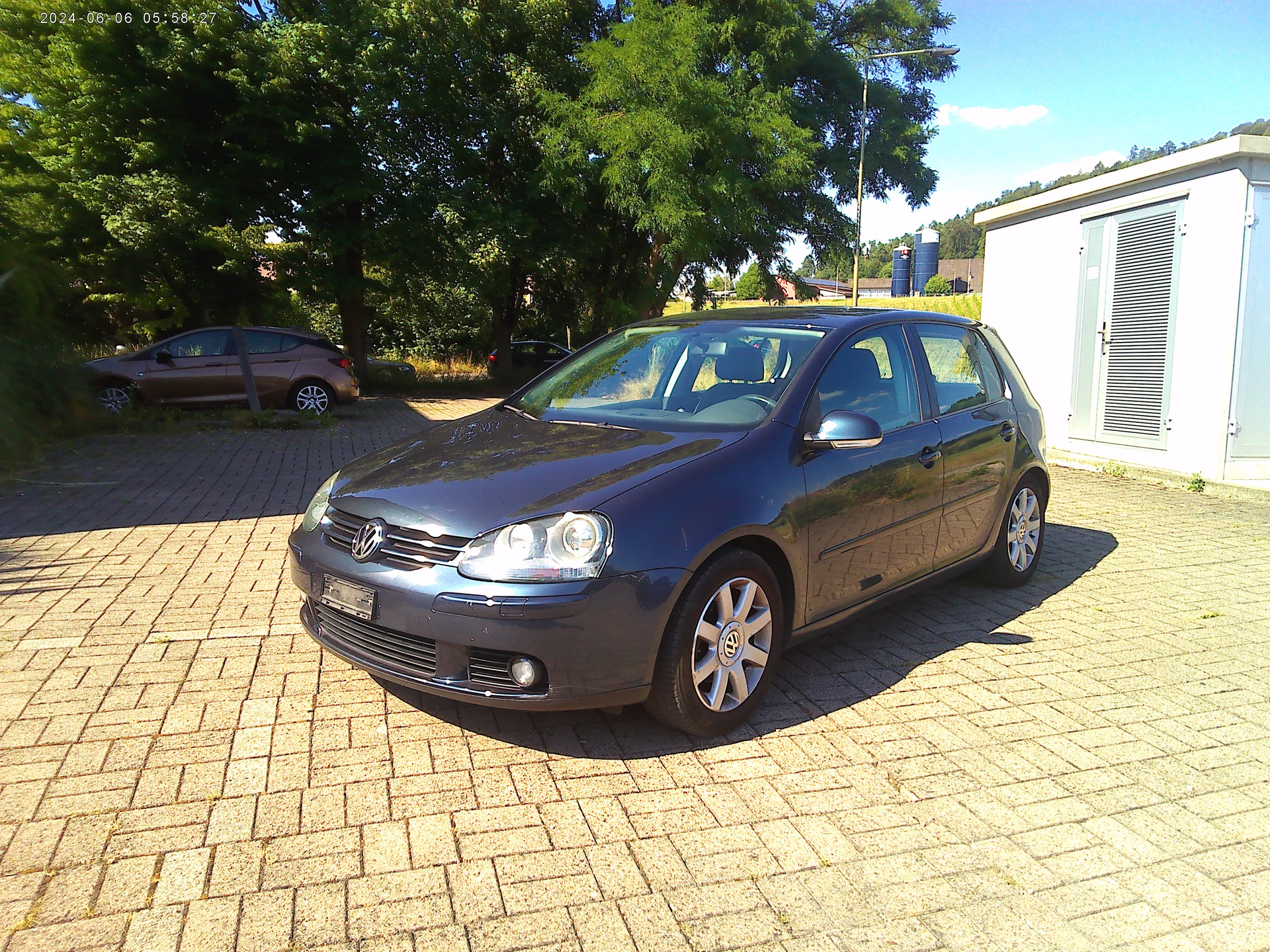 VW Golf 1.6 FSI Sportline